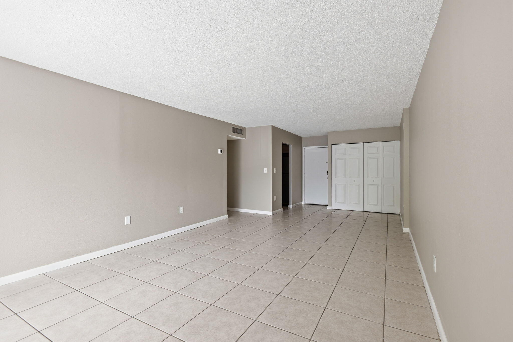 9360 Fontainebleau Boulevard Apt 310 Property Photo 15