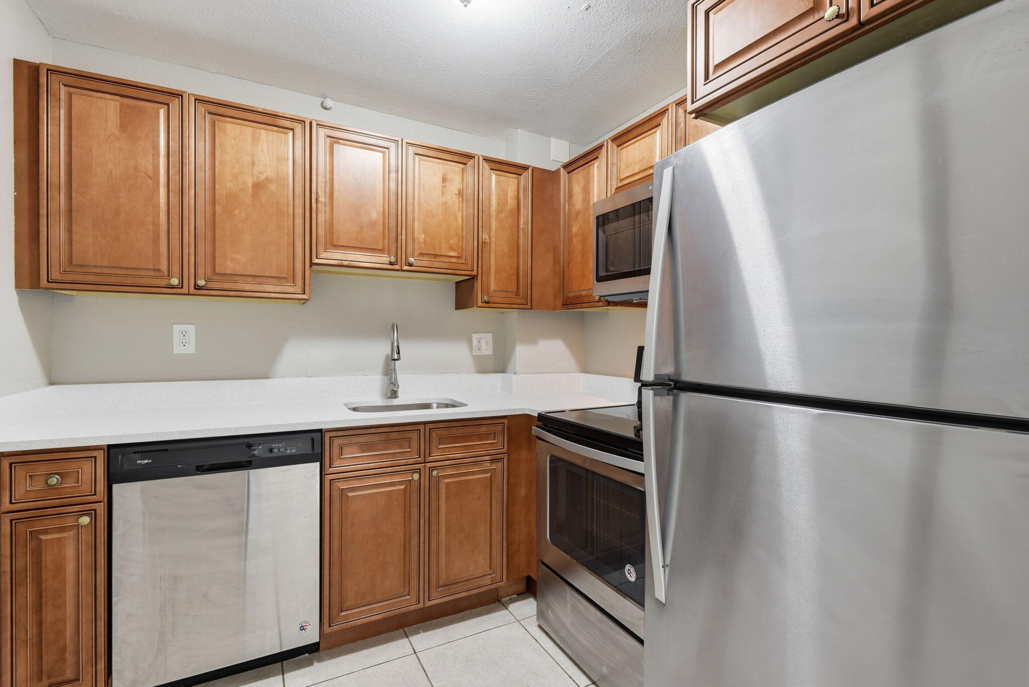 9360 Fontainebleau Boulevard Apt 310 Property Photo 18