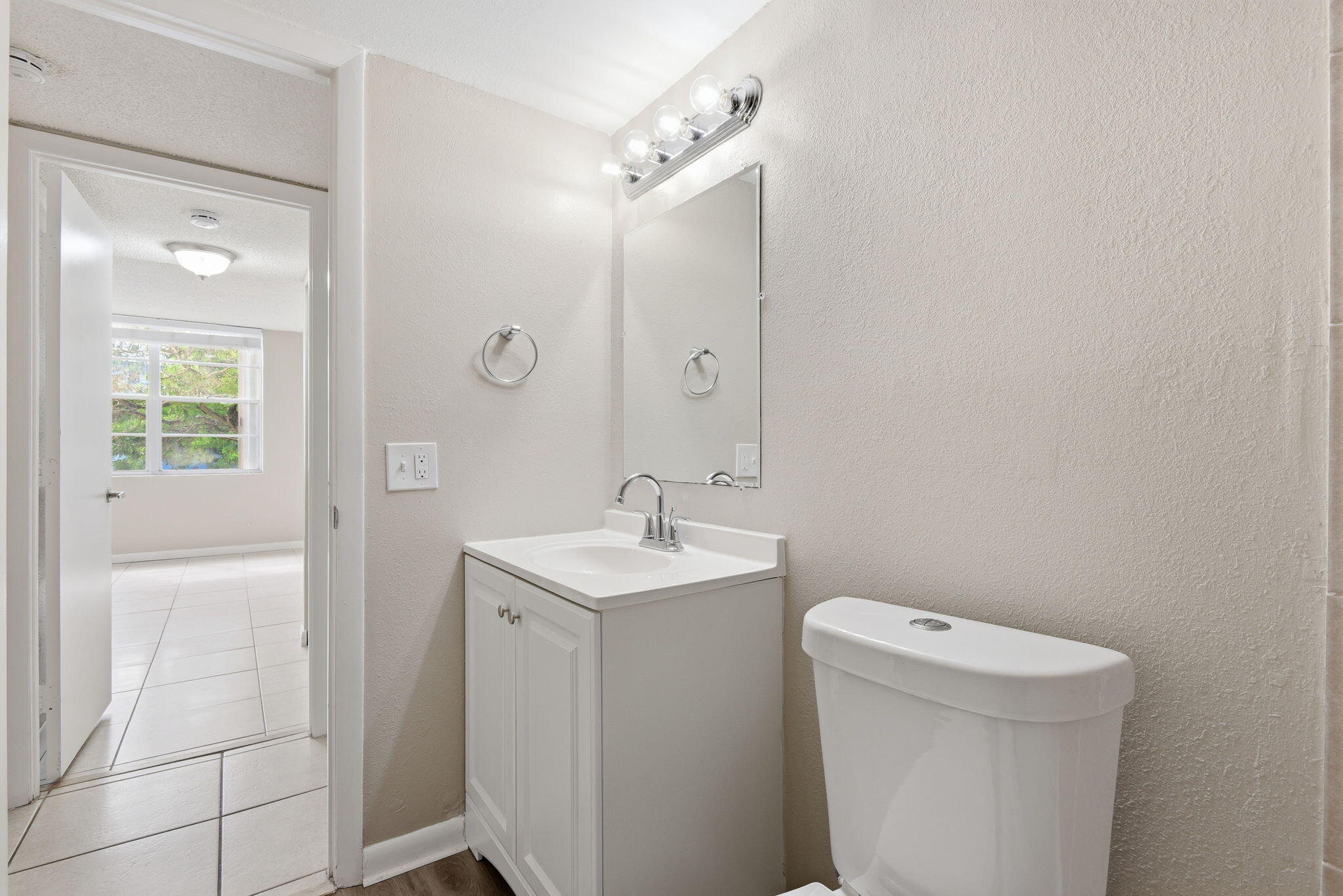 9360 Fontainebleau Boulevard Apt 310 Property Photo 24