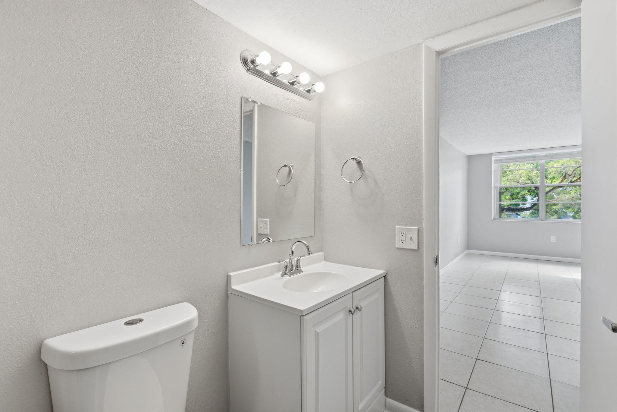 9360 Fontainebleau Boulevard Apt 310 Property Photo 26