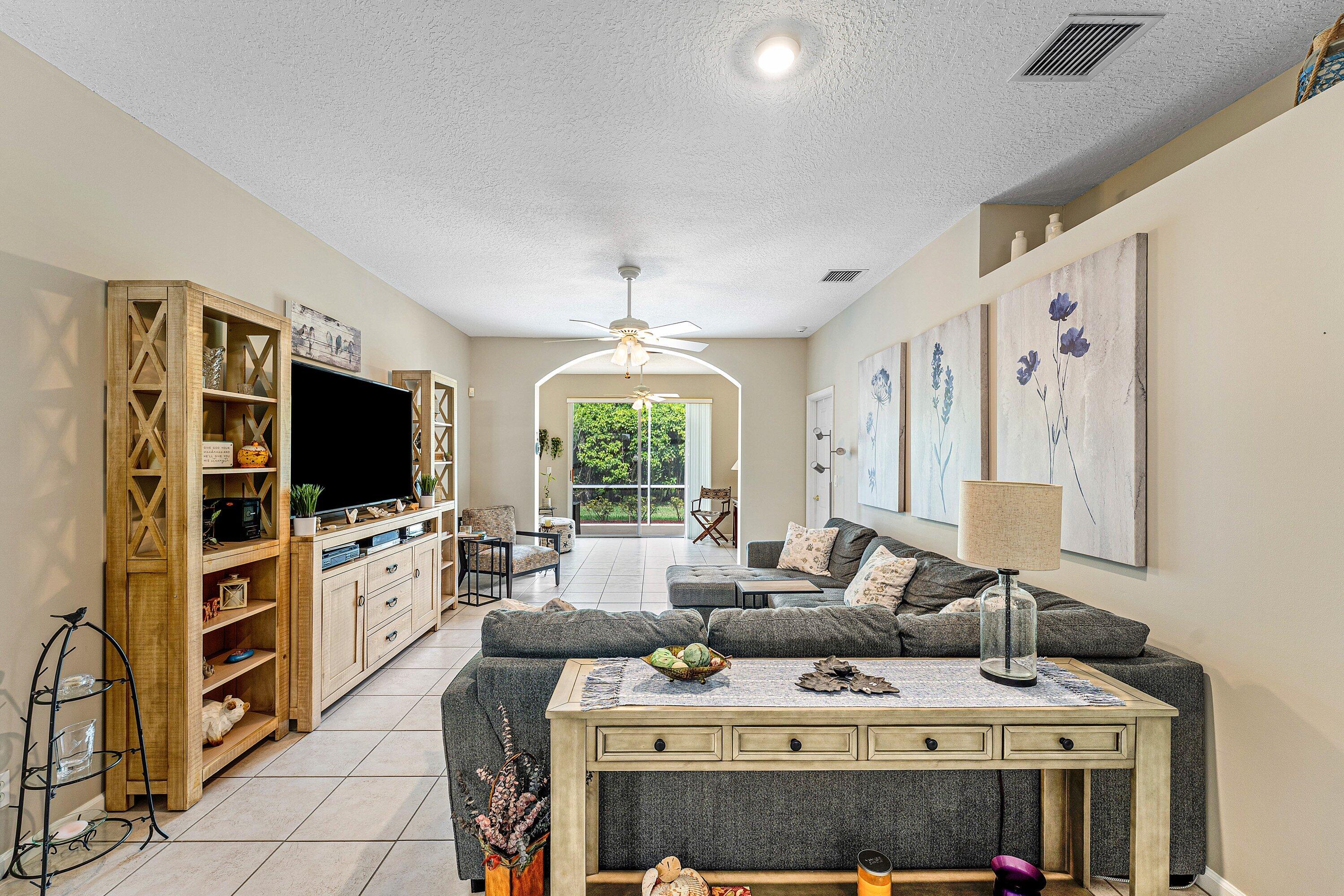 10760 Royal Caribbean Circle Property Photo 12