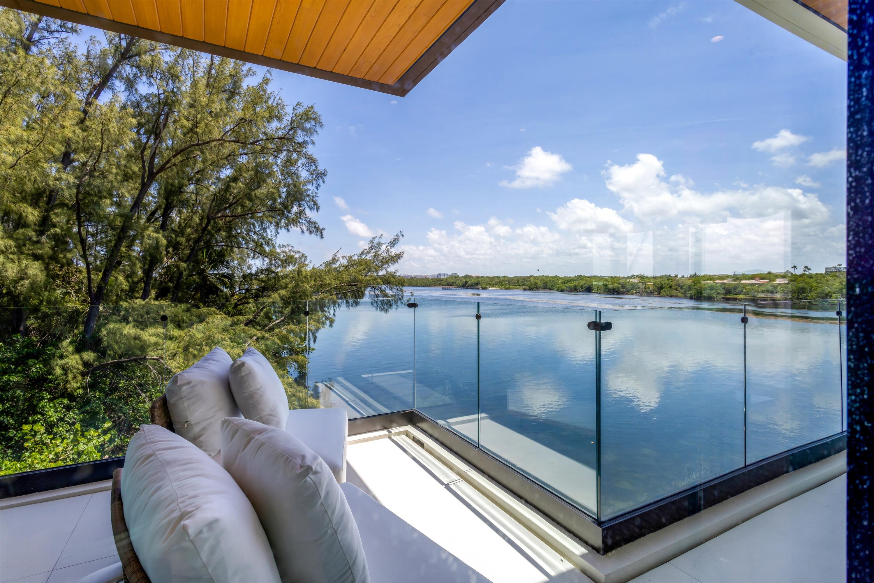 900 Lago Mar Lane Penthouse Property Photo 34