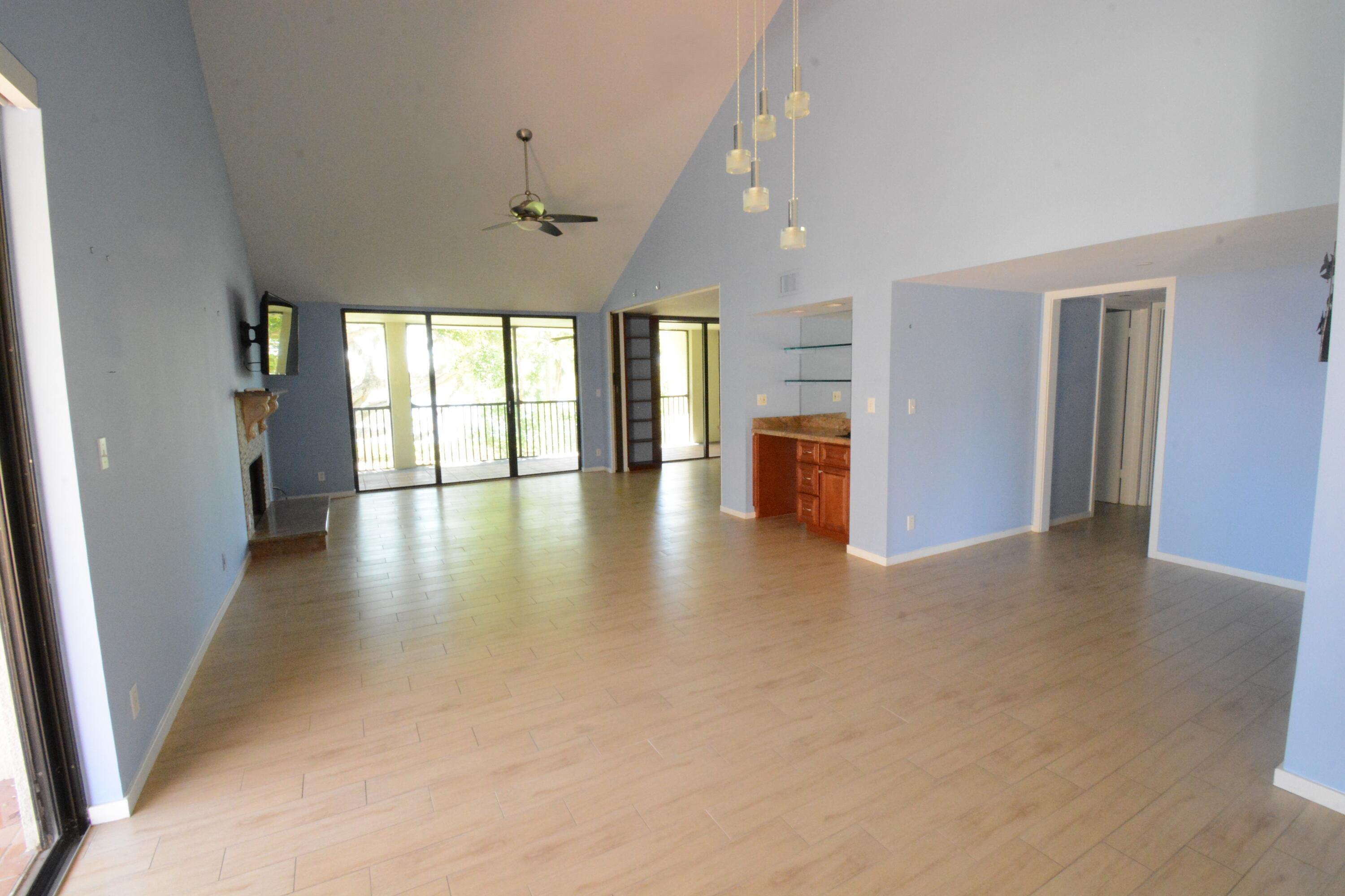 1000 N Us Highway 1 Ba305 Property Photo 6