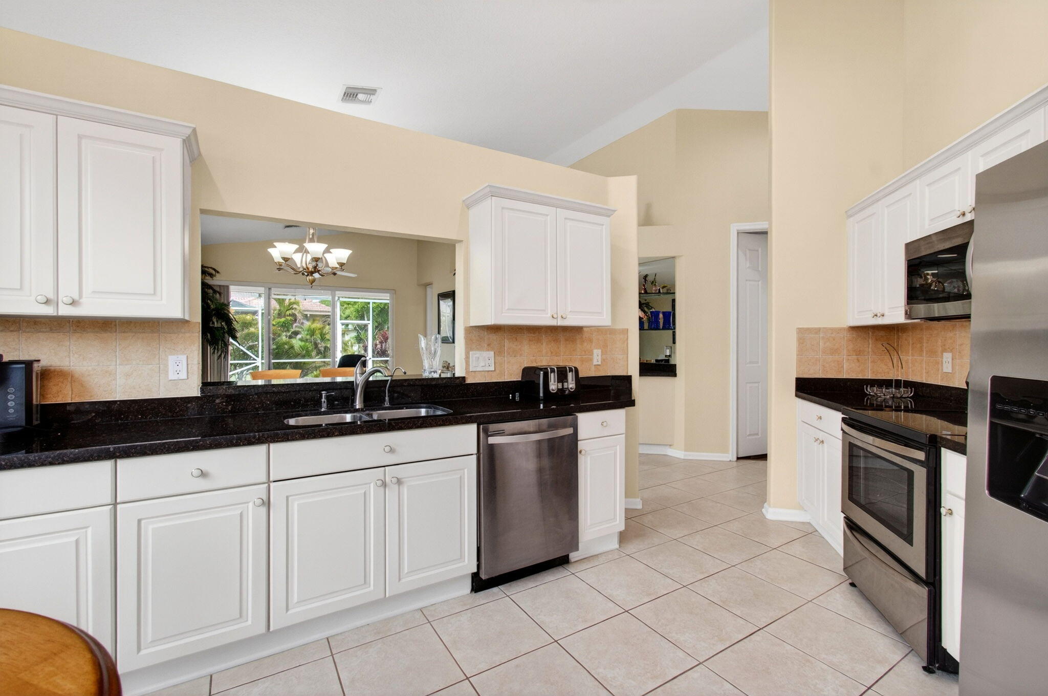2752 Clipper Circle Property Photo 22
