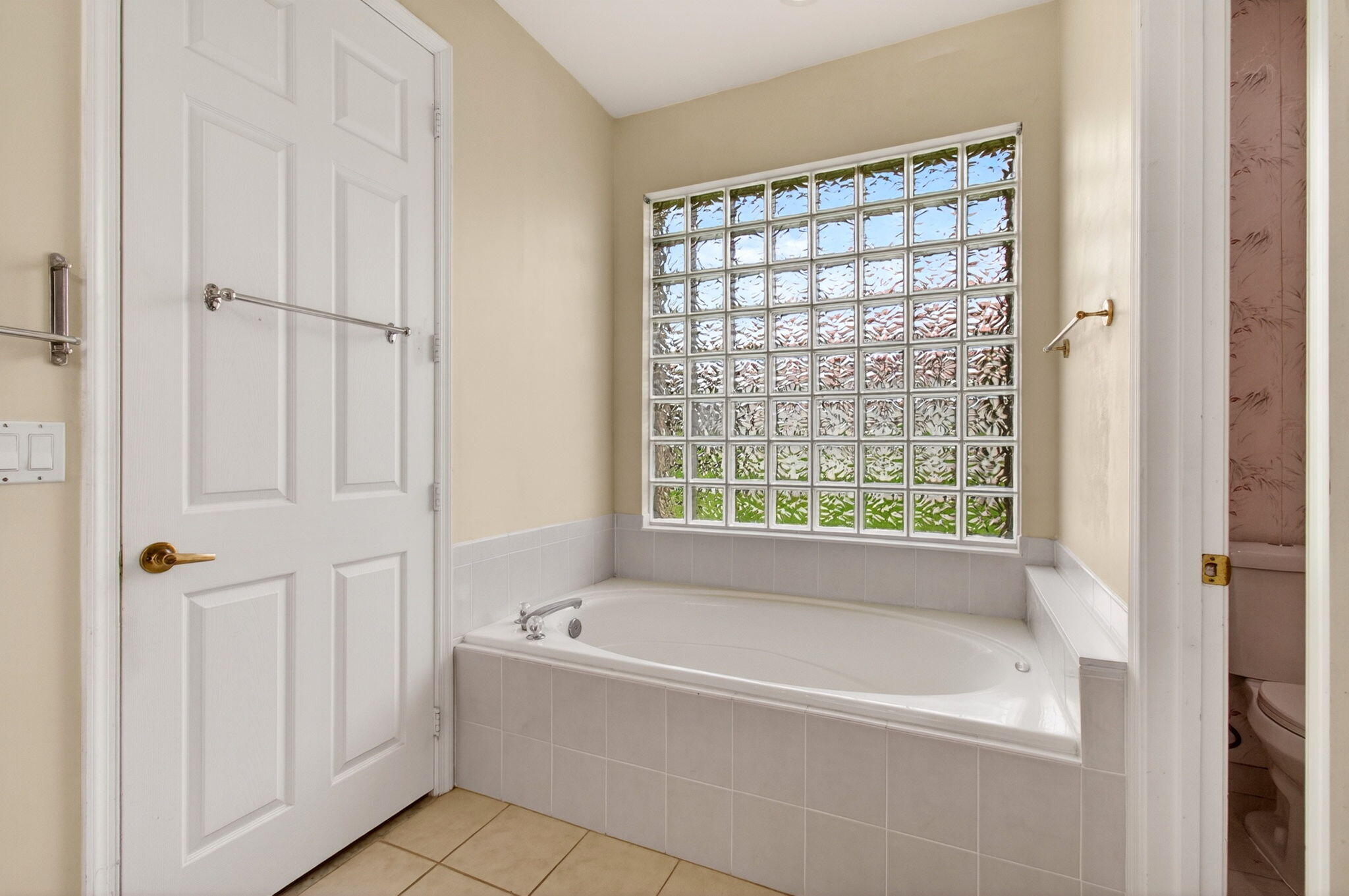 2752 Clipper Circle Property Photo 29
