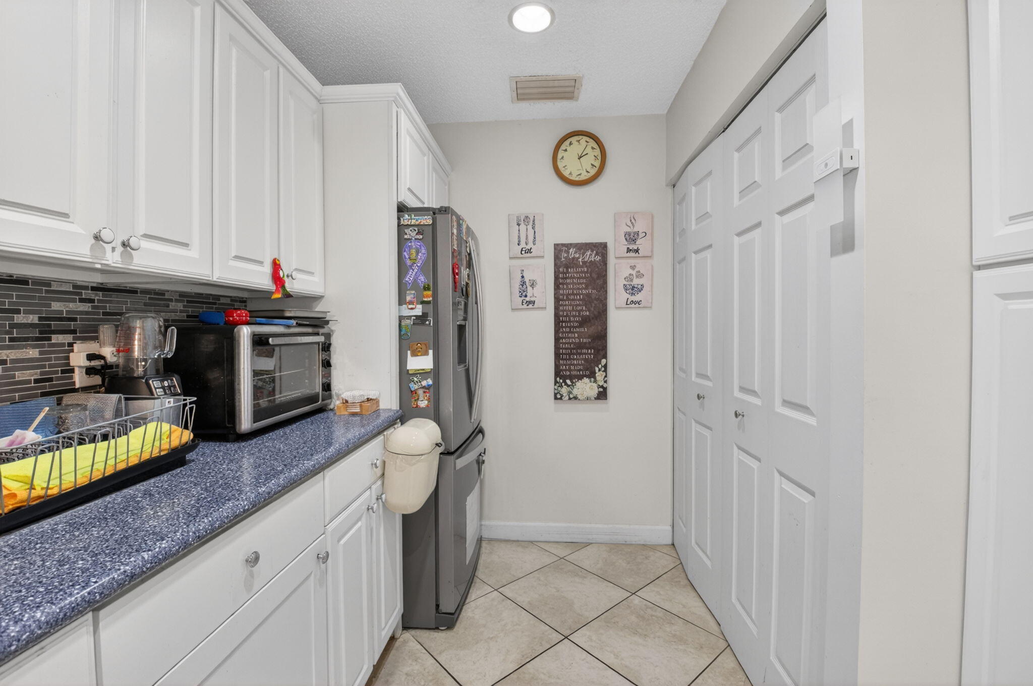14232 Campanelli Drive Property Photo 11