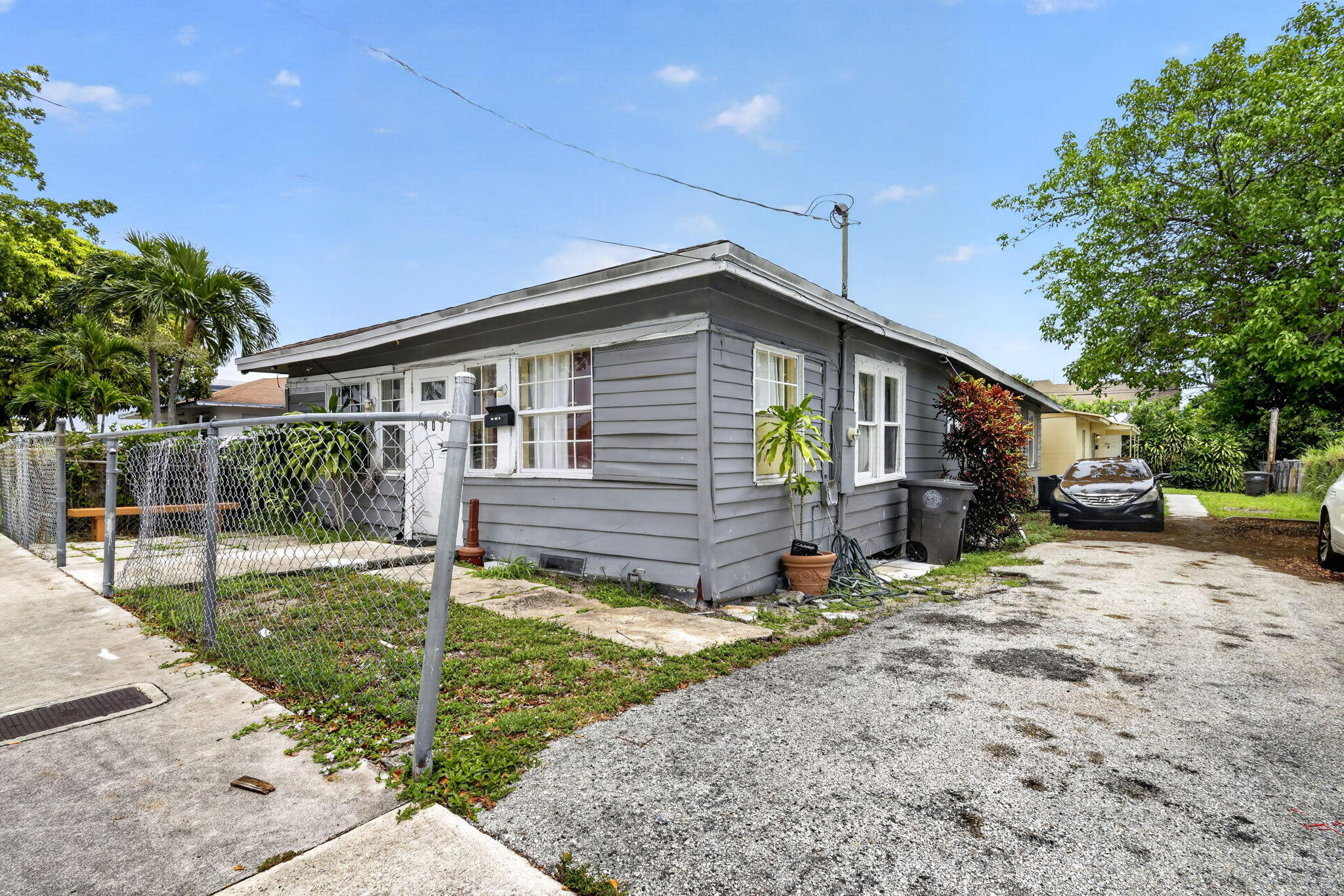 807 14th Street Property Photo 3