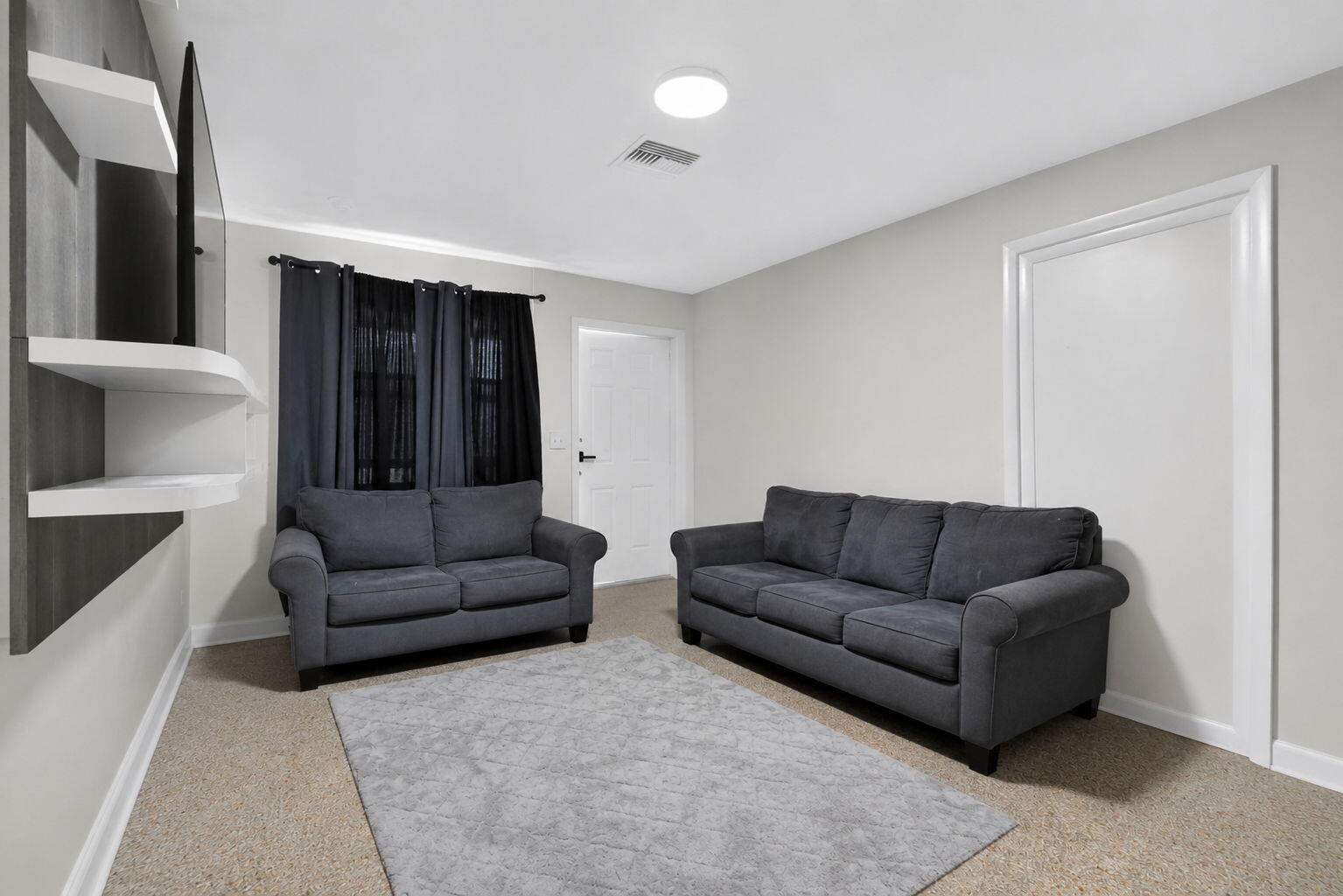 807 14th Street Property Photo 8
