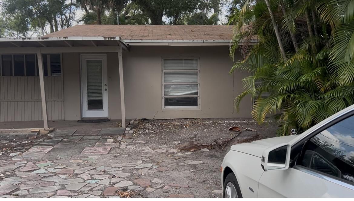 1839 Sw 23rd Street Property Photo 9