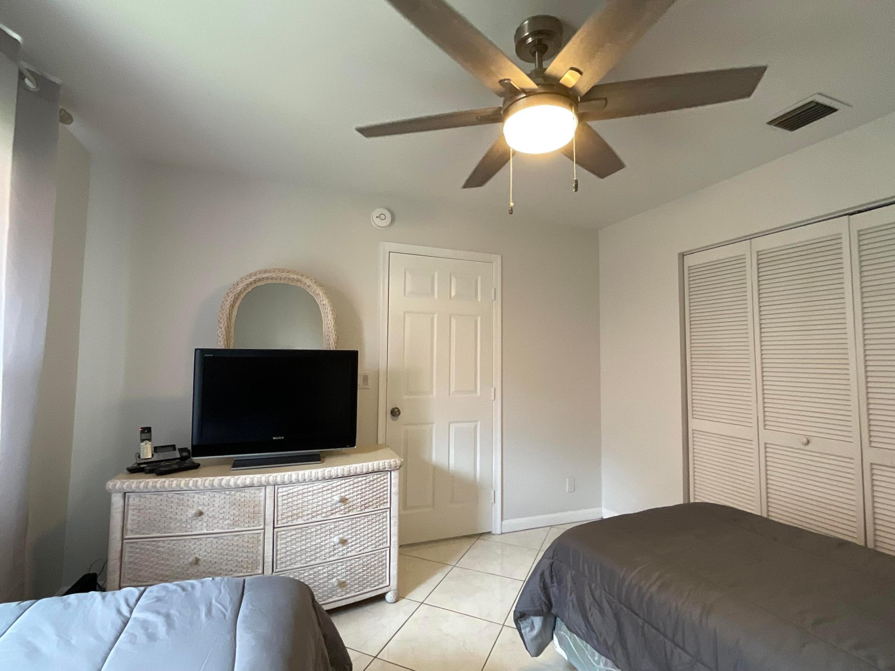 5574 Royal Lake Circle Property Photo 23