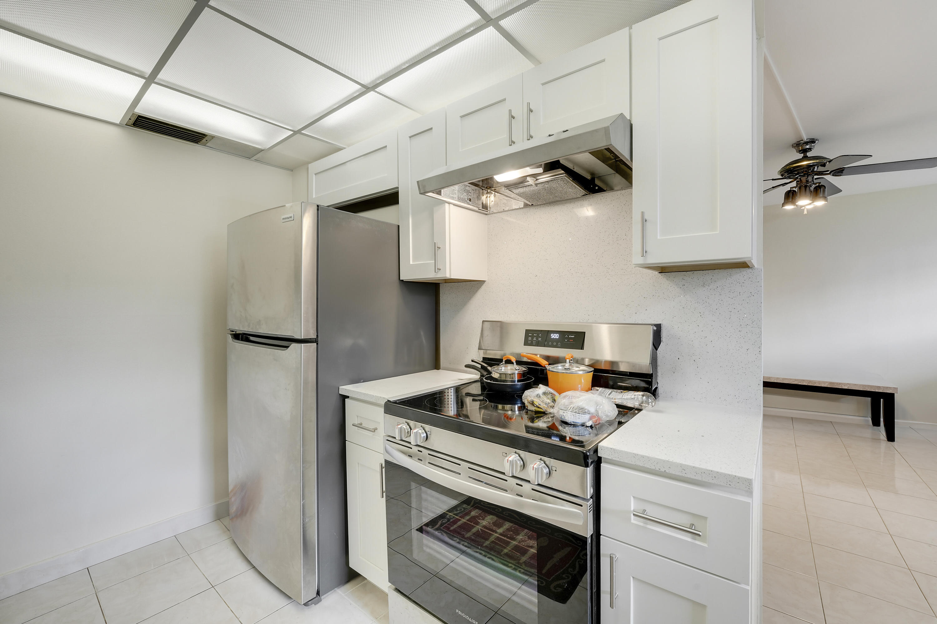 1011 Exeter Property Photo 7