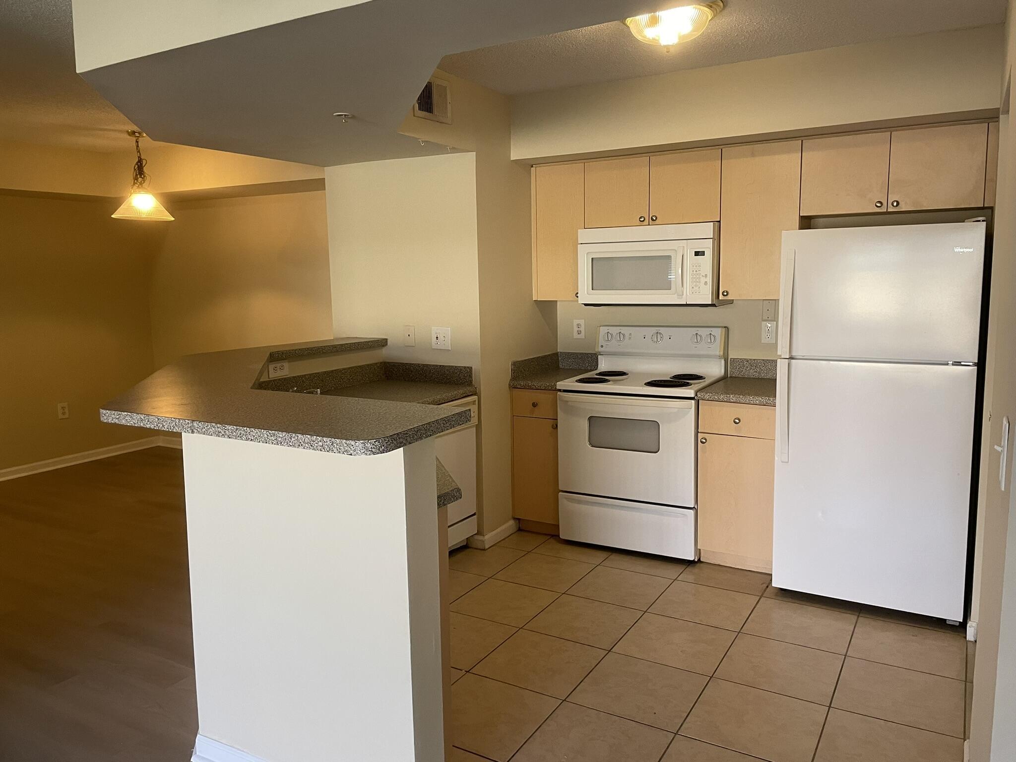 3605 Nw Adriatic Lane 7-103 Property Photo 2