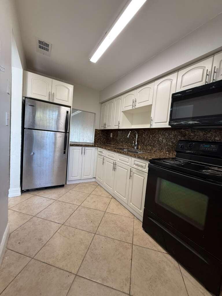 516 NW 179th Street Property Photo 1