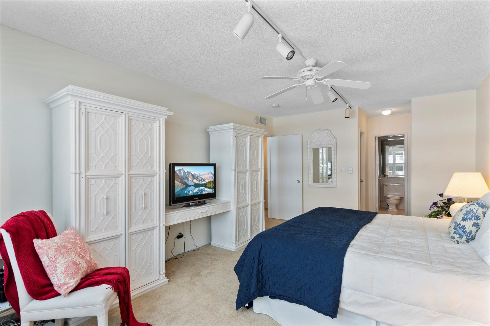 4010 Galt Ocean Drive 802 Property Photo 10