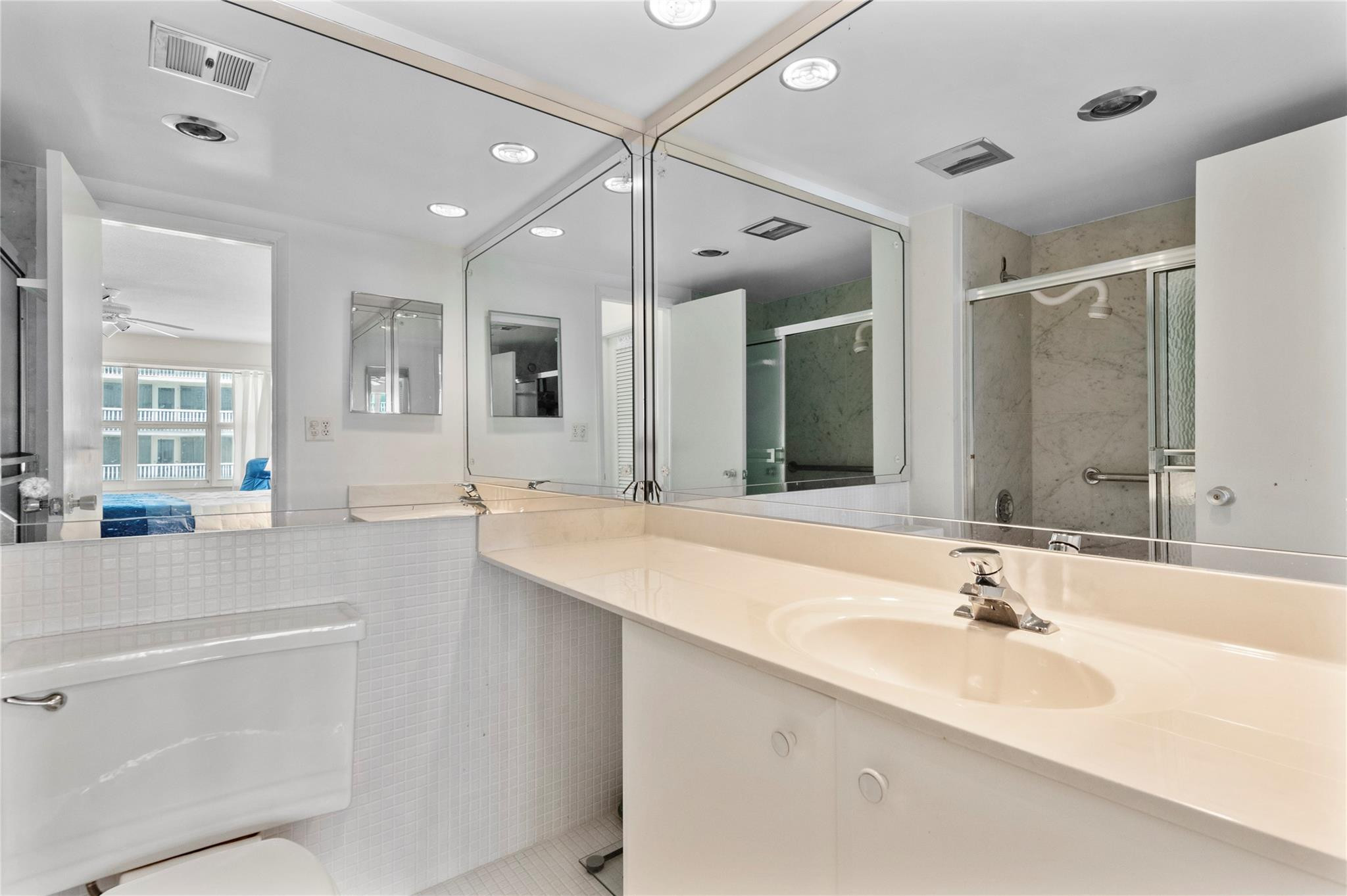 4010 Galt Ocean Drive 802 Property Photo 11