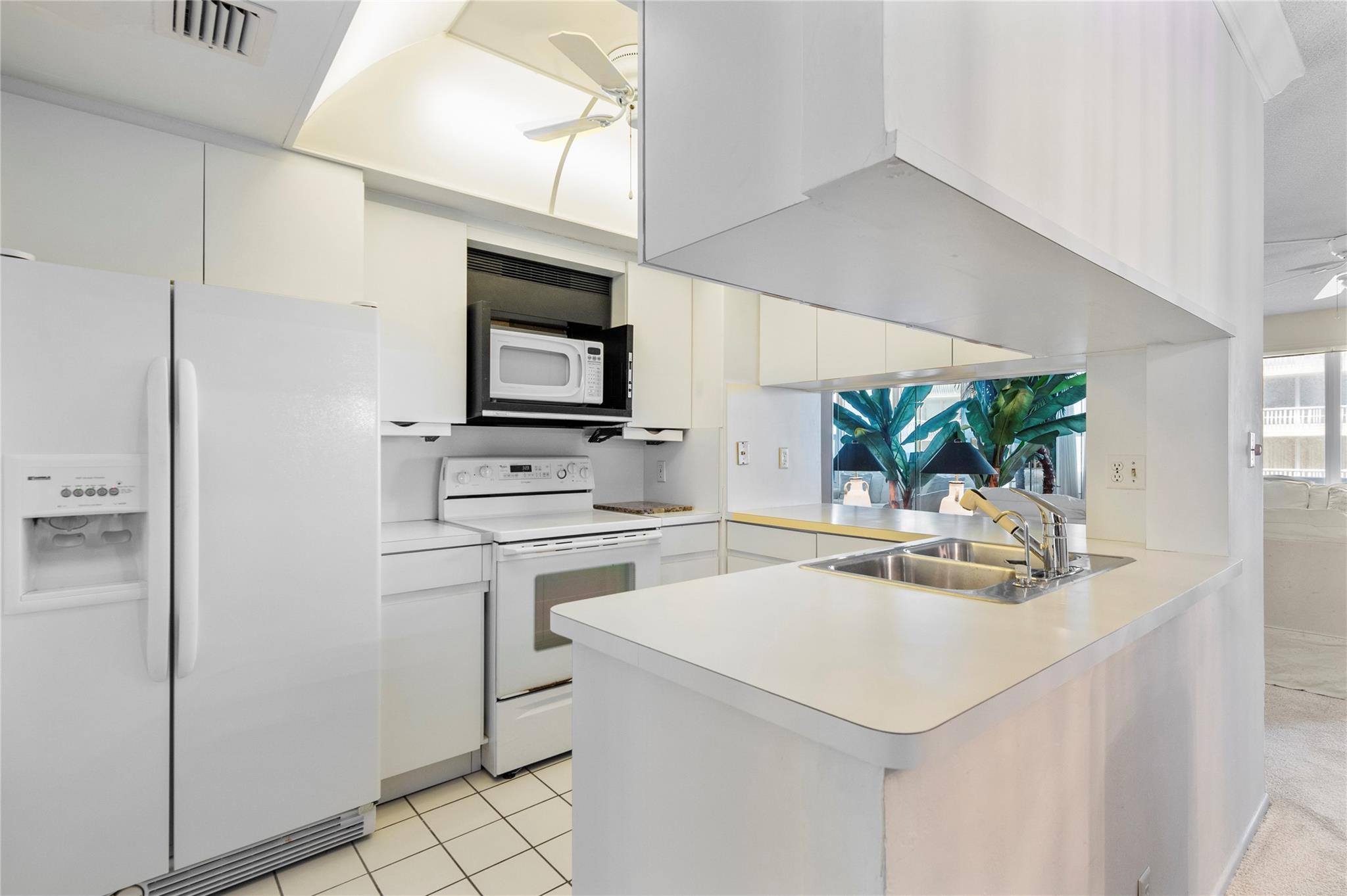 4010 Galt Ocean Drive 802 Property Photo 19