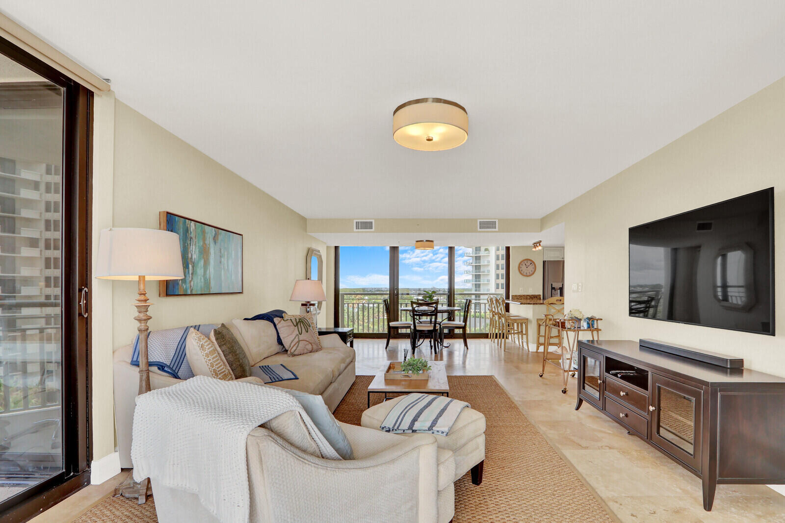 3000 N Ocean Drive 7h Property Photo 2