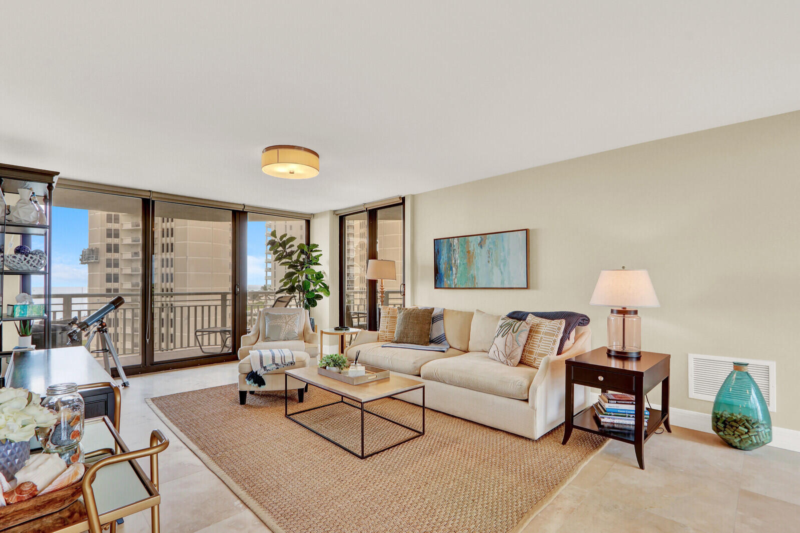 3000 N Ocean Drive 7h Property Photo 5
