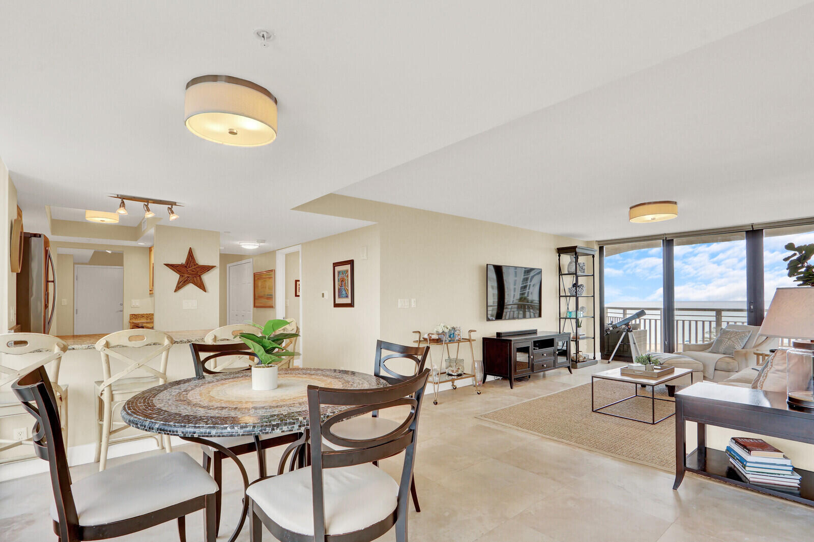 3000 N Ocean Drive 7h Property Photo 8