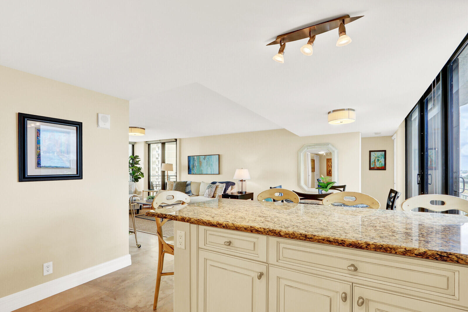 3000 N Ocean Drive 7h Property Photo 12