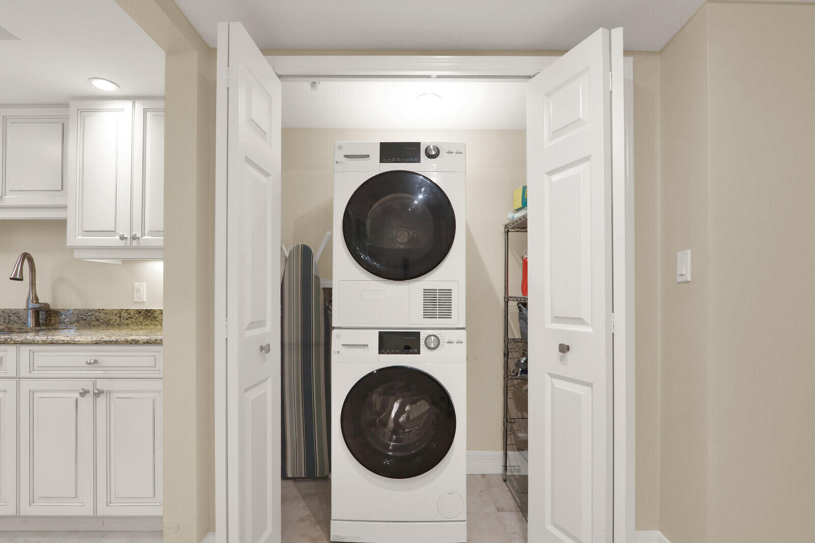 3000 N Ocean Drive 7h Property Photo 37