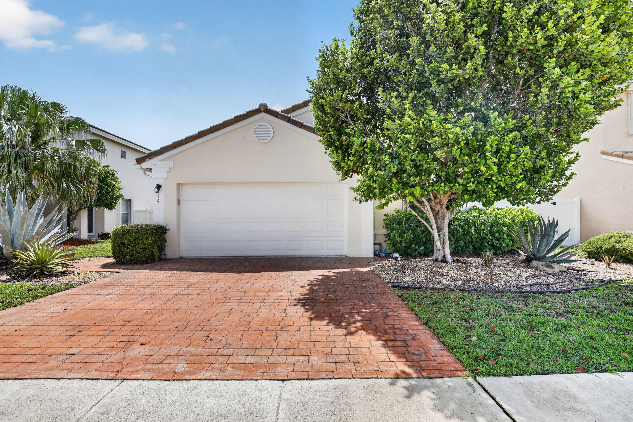 327 SW 191st Terrace