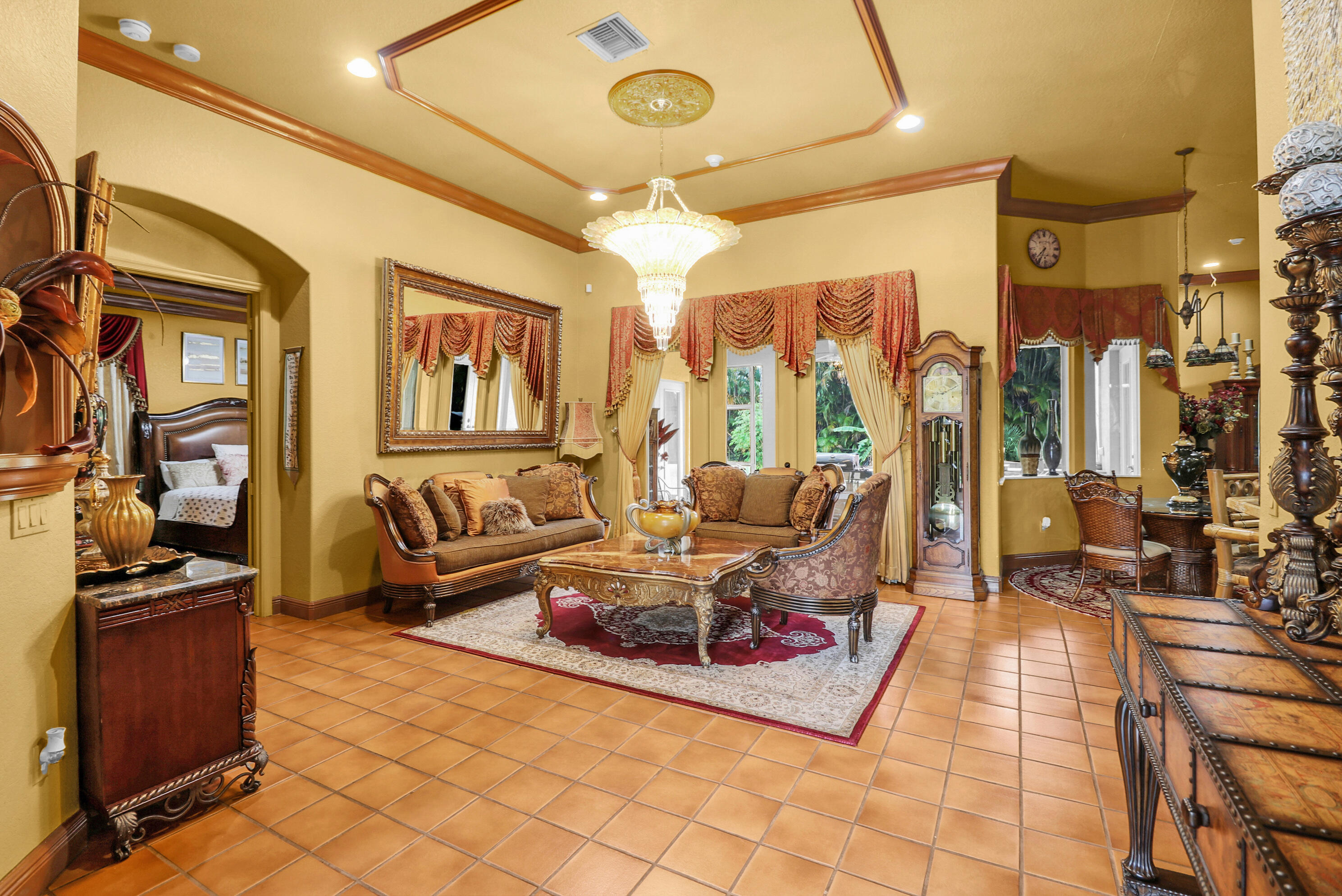 7086 Hall Boulevard Property Photo 4
