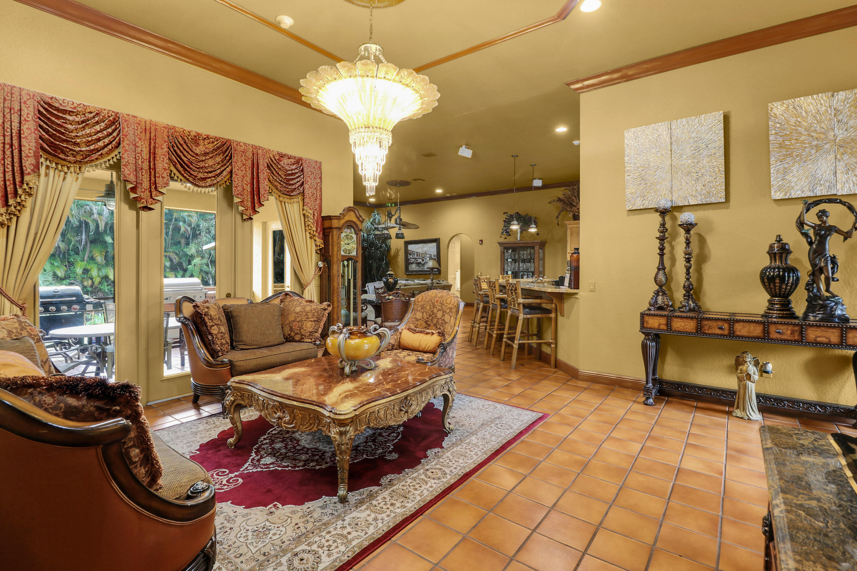 7086 Hall Boulevard Property Photo 5