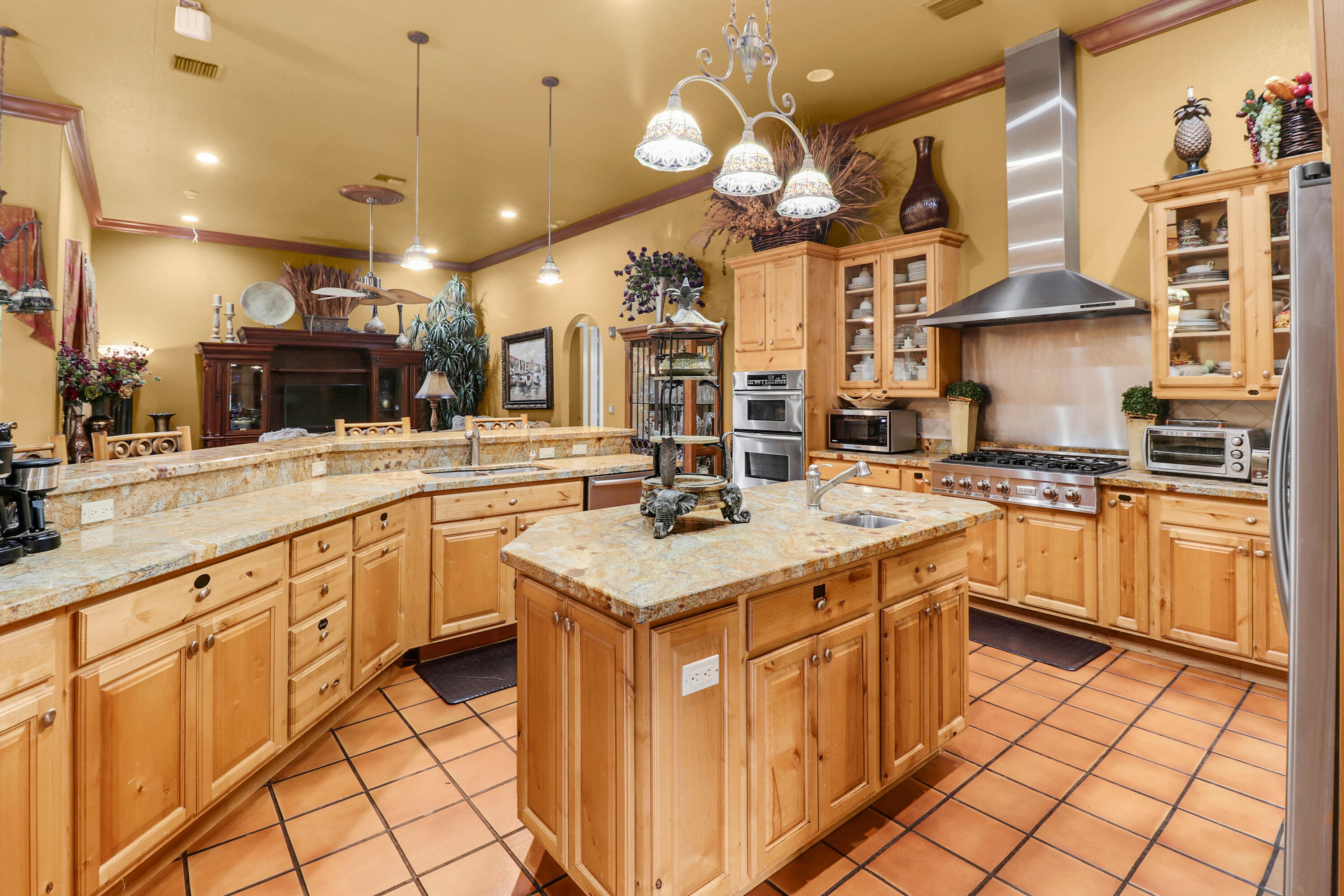 7086 Hall Boulevard Property Photo 10