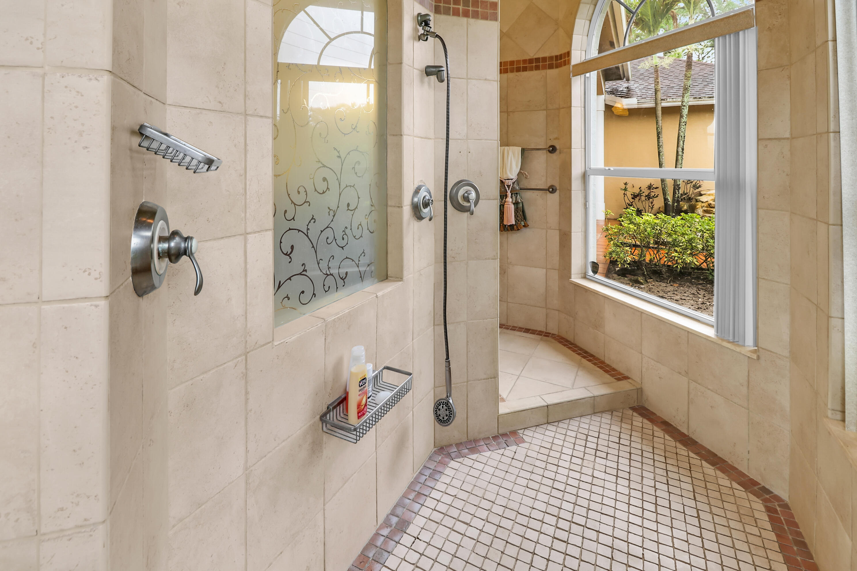 7086 Hall Boulevard Property Photo 15