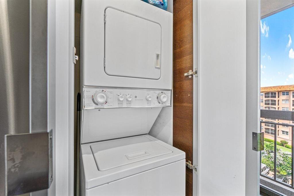 2707 N Ocean Boulevard D603 Property Photo 17