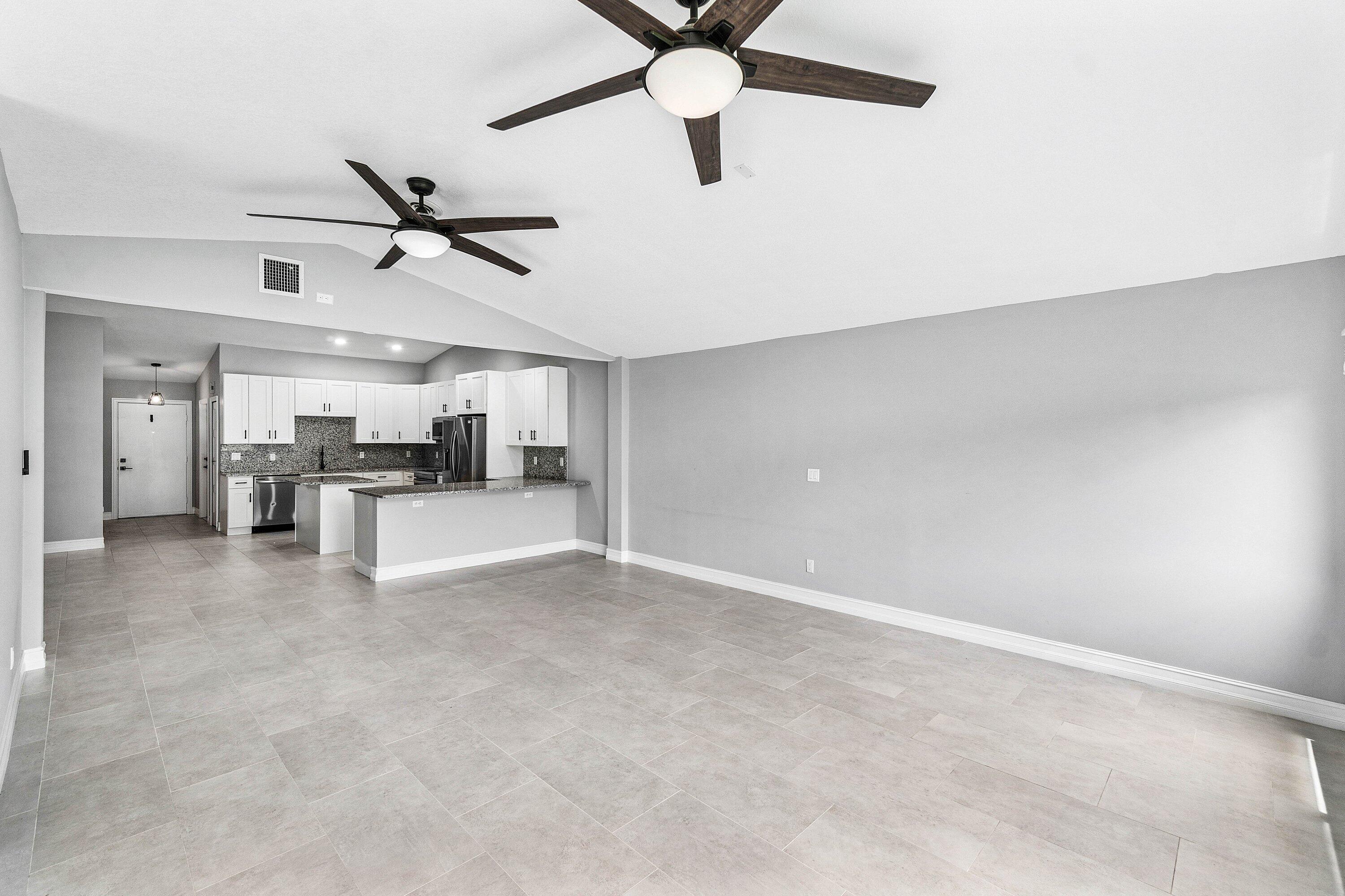 120 Mayfair Lane Property Photo 15