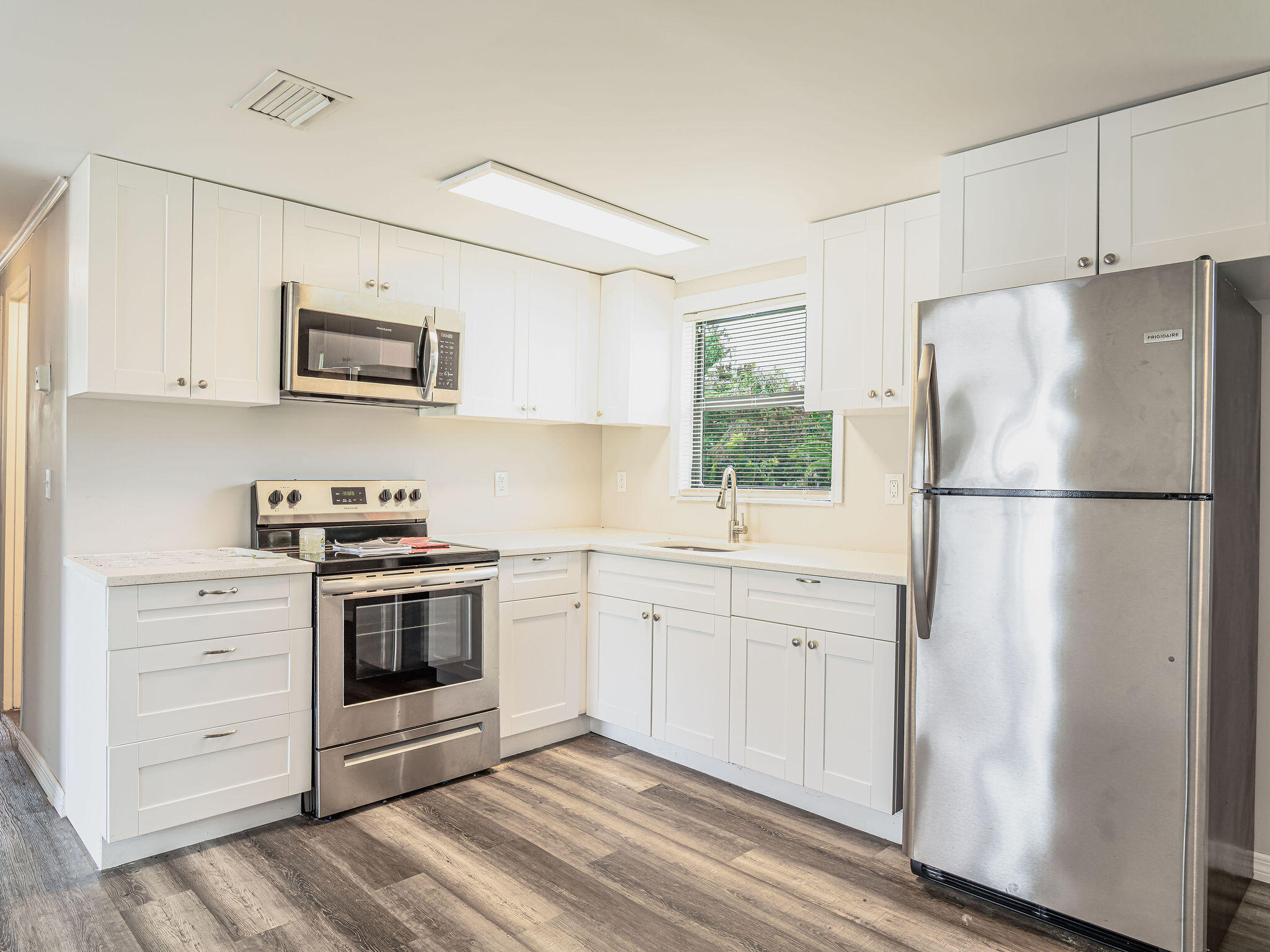 1028 Kentucky Avenue Property Photo 3