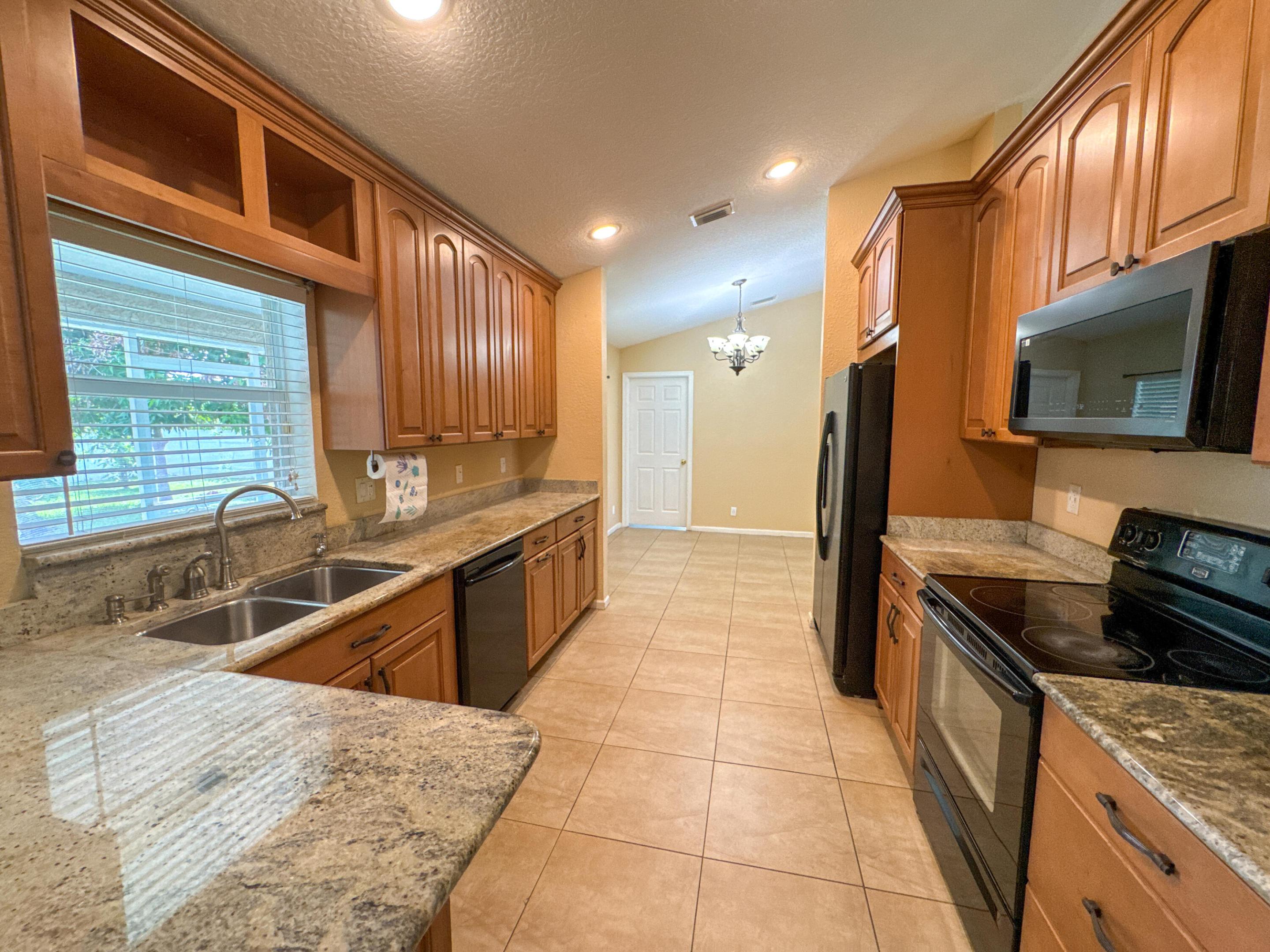 1773 Sw Finch Lane Property Photo 12