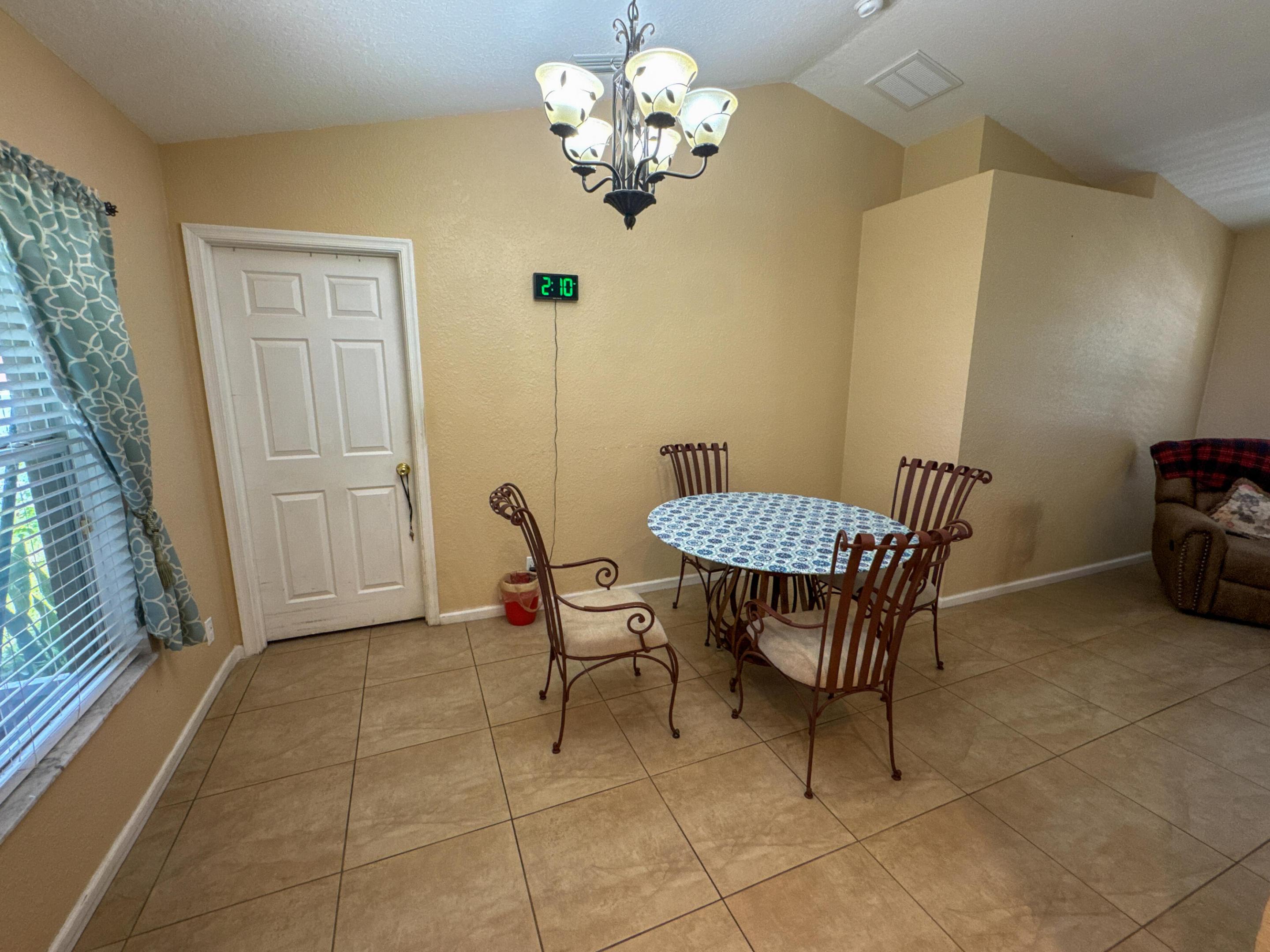 1773 Sw Finch Lane Property Photo 16