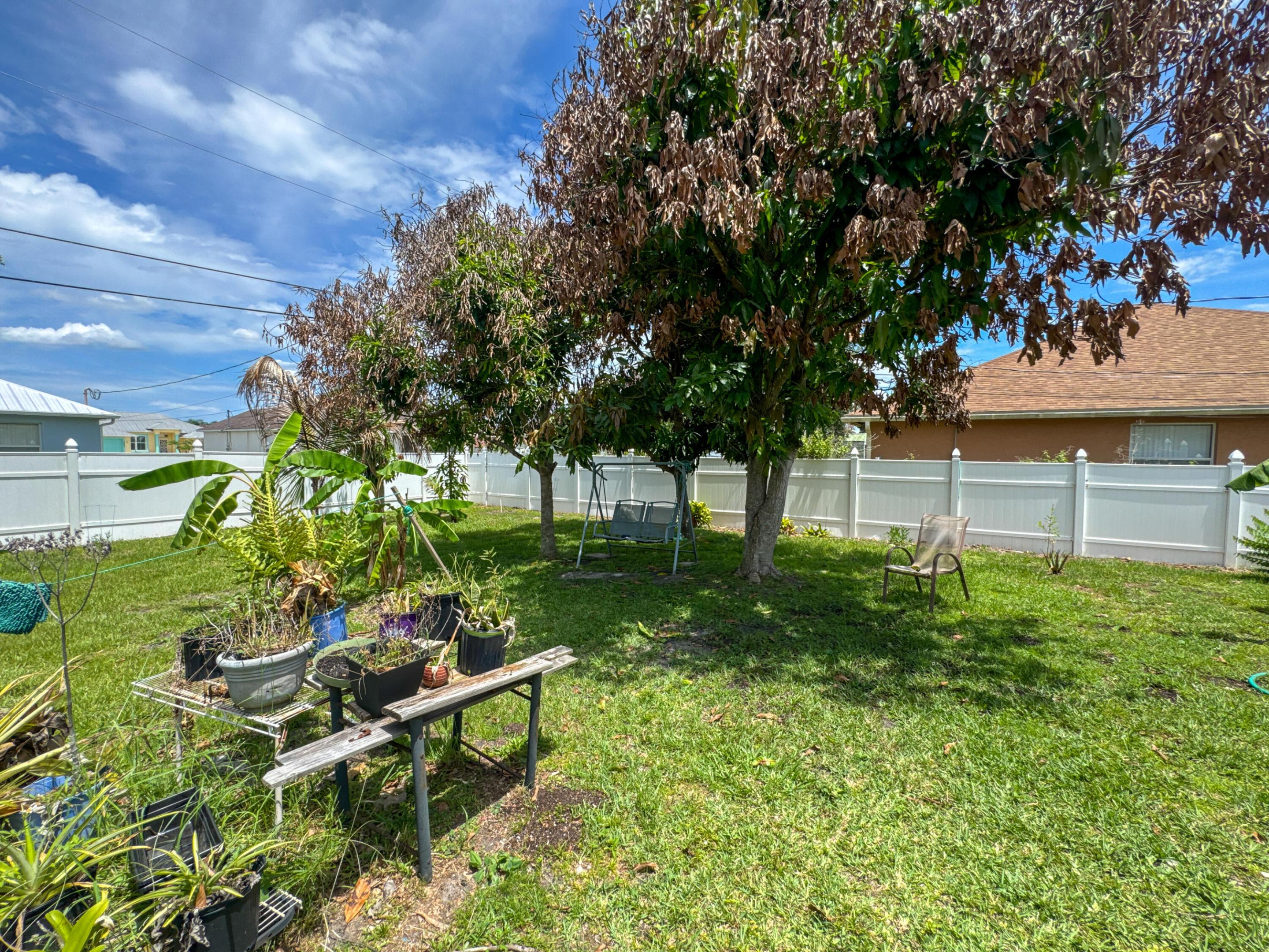 1773 Sw Finch Lane Property Photo 29