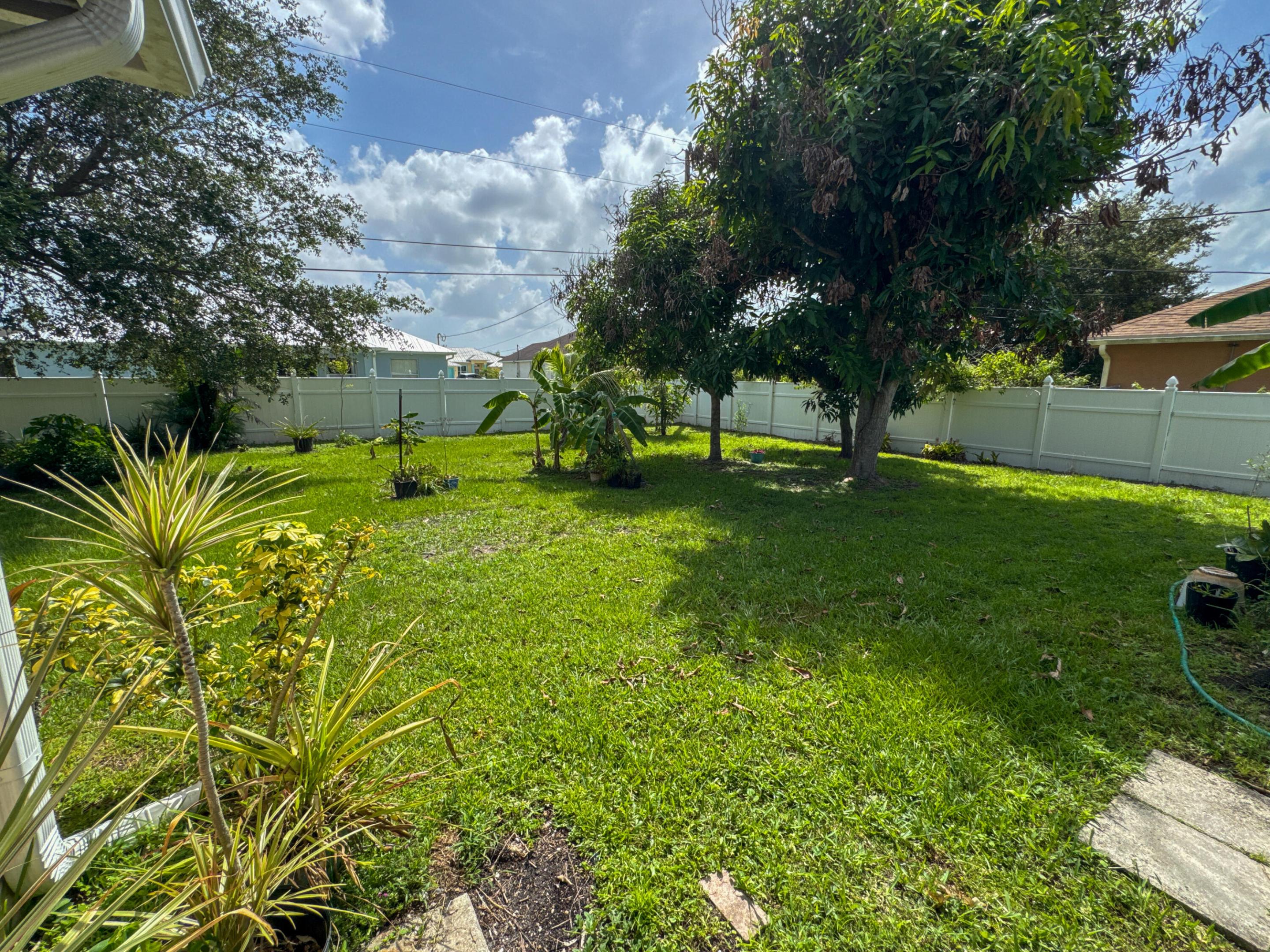 1773 Sw Finch Lane Property Photo 31