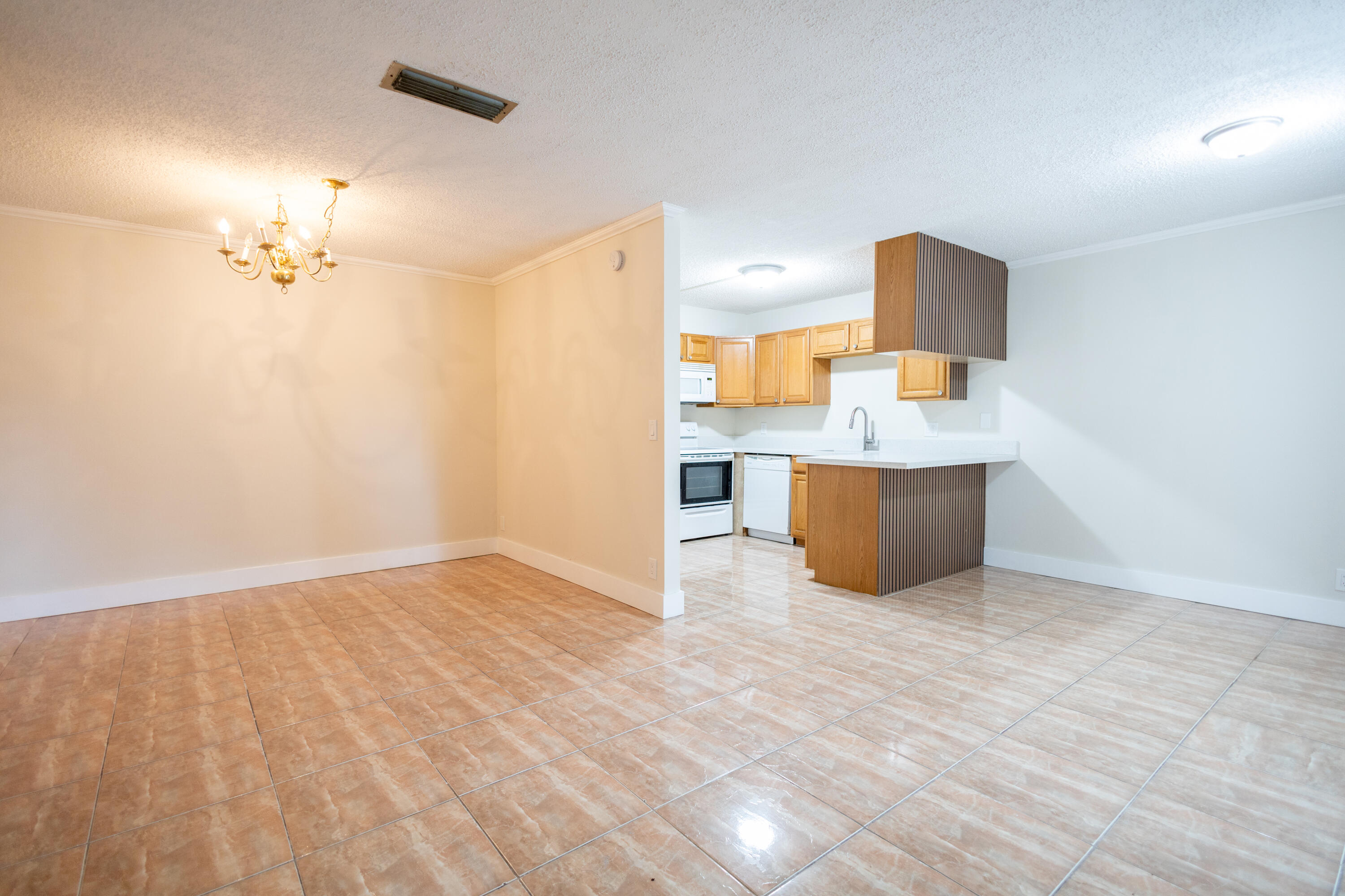 317 Woodland Road Property Photo 4