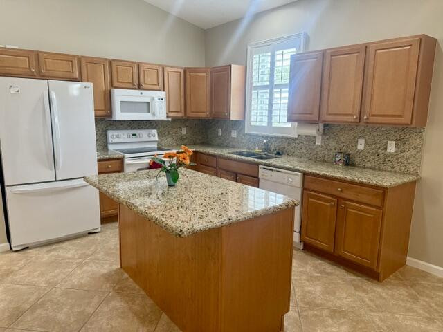 4645 Se Bridgetown Court Property Photo 7