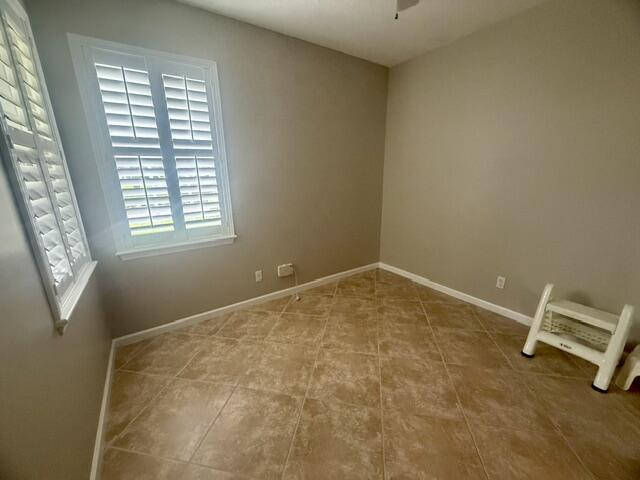 4645 Se Bridgetown Court Property Photo 16