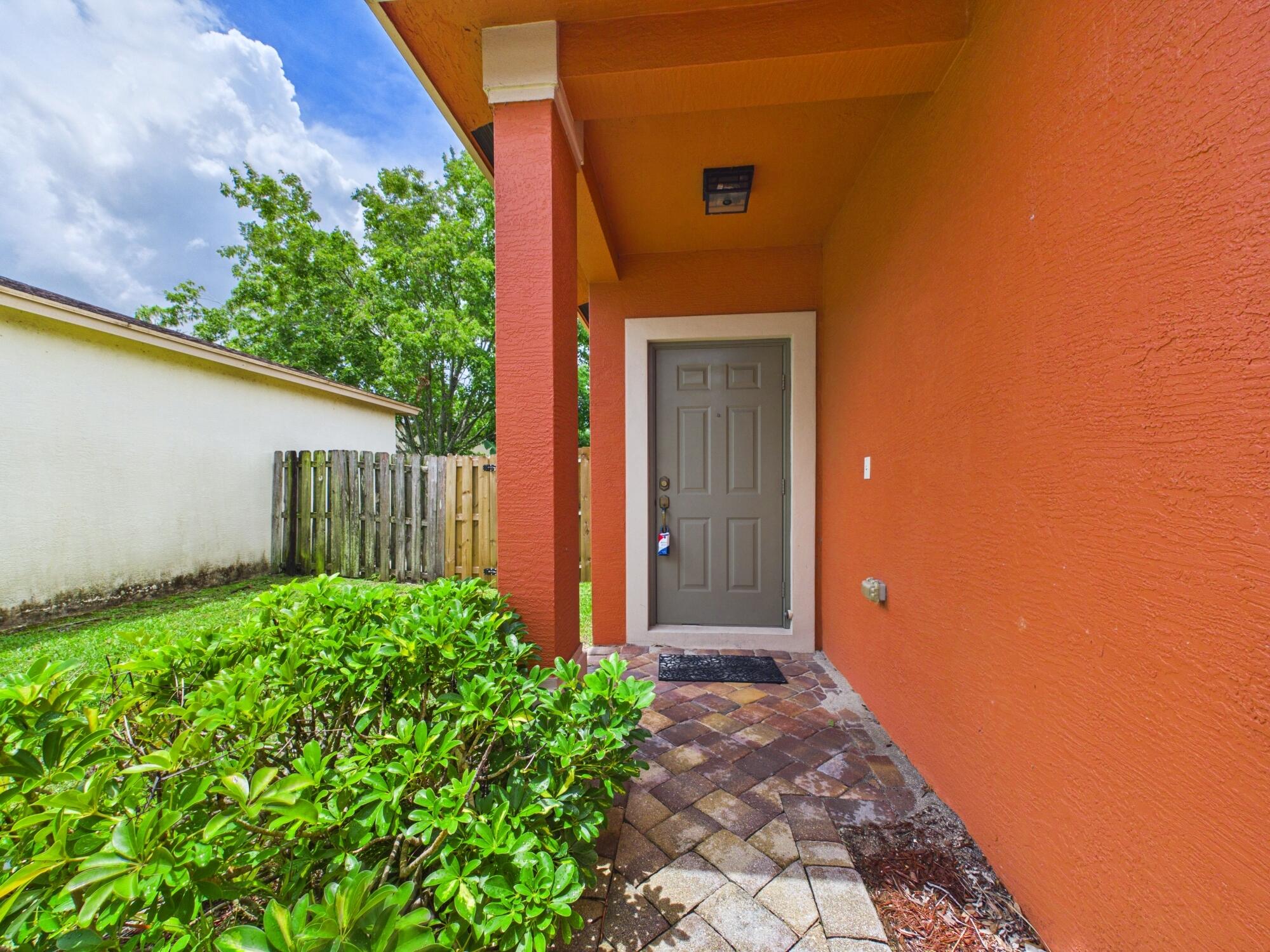 157 Blue Grotto Drive Property Photo 3