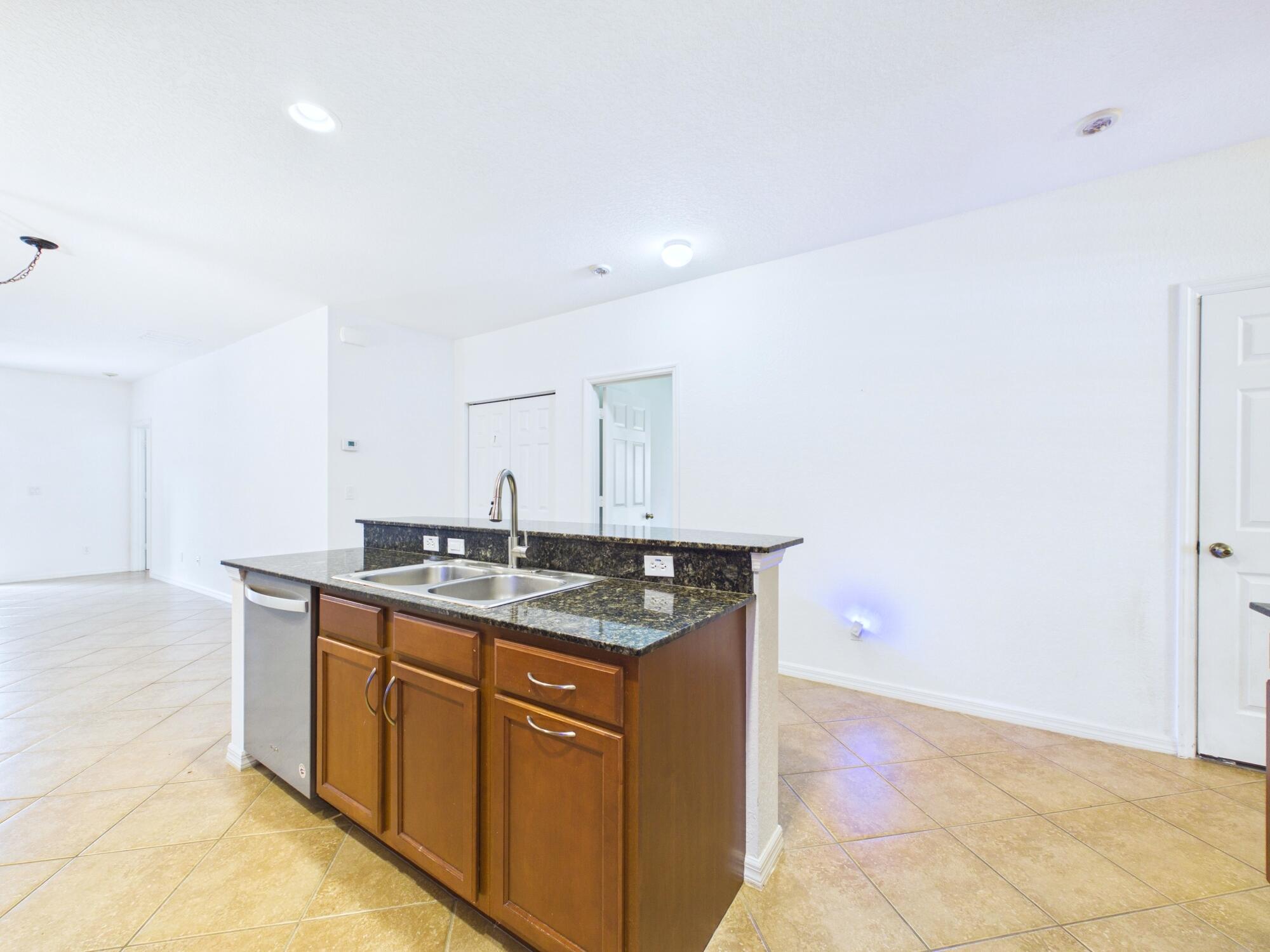 157 Blue Grotto Drive Property Photo 13
