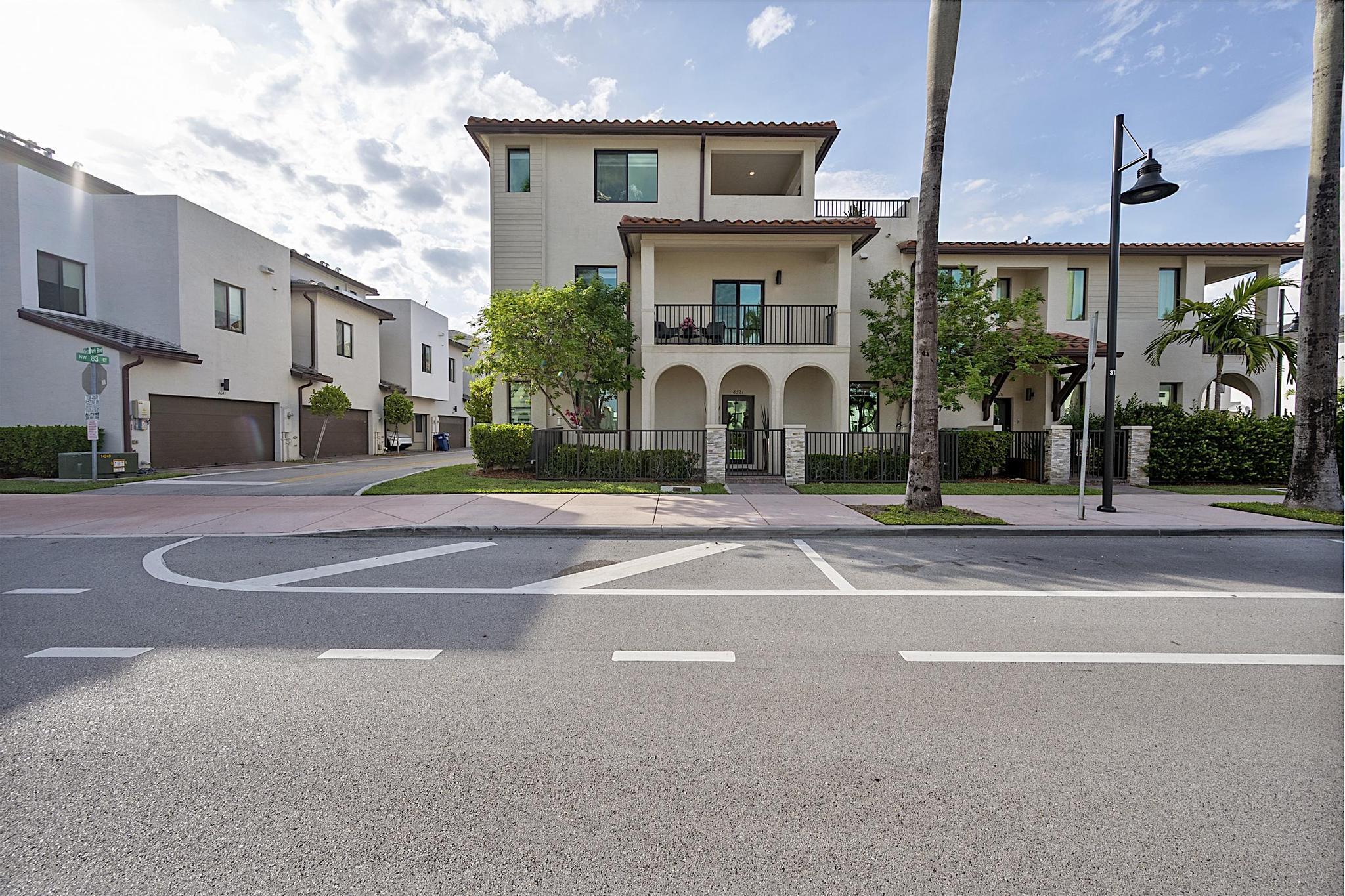 8321 Central Park Boulevard Property Photo 3