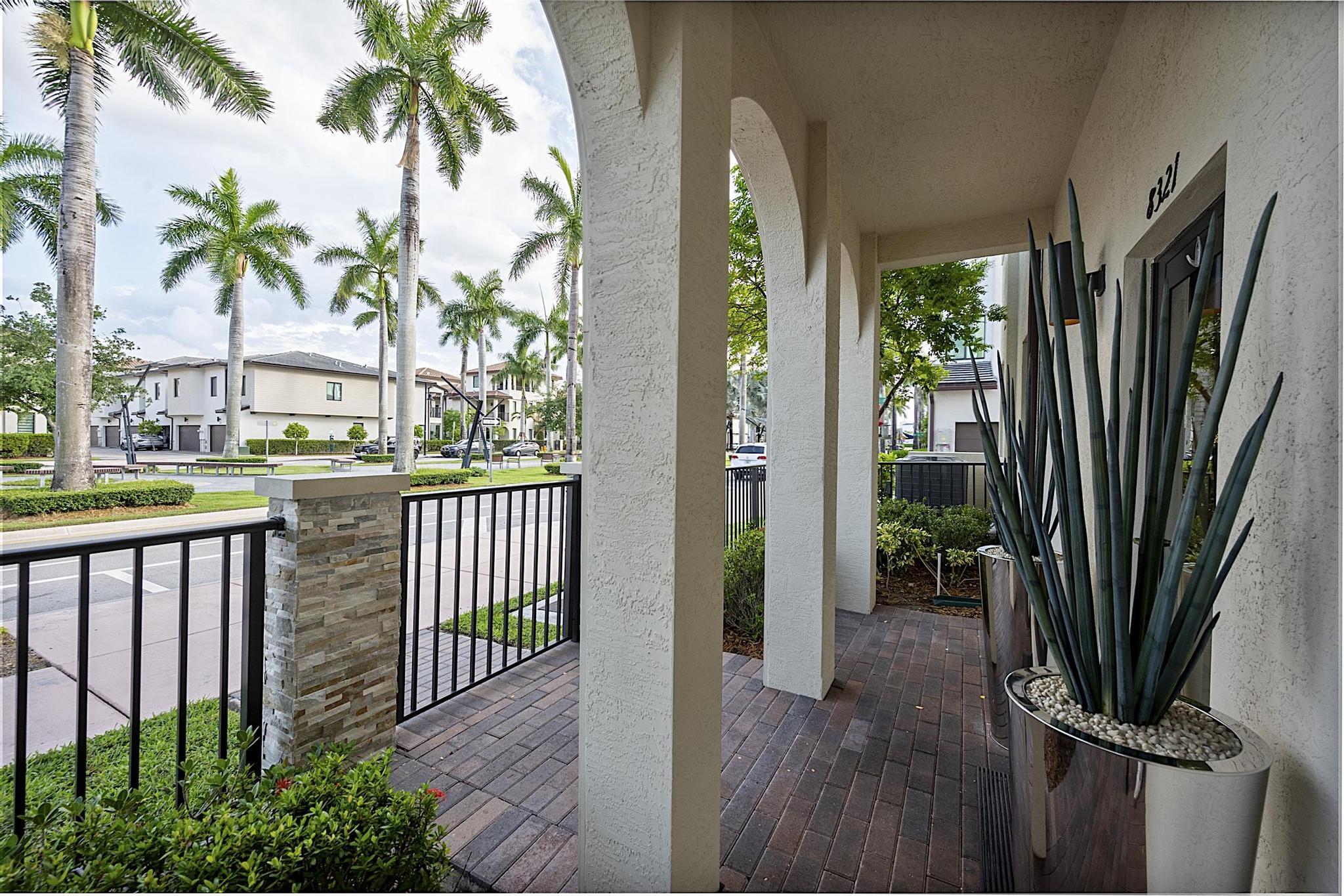 8321 Central Park Boulevard Property Photo 9