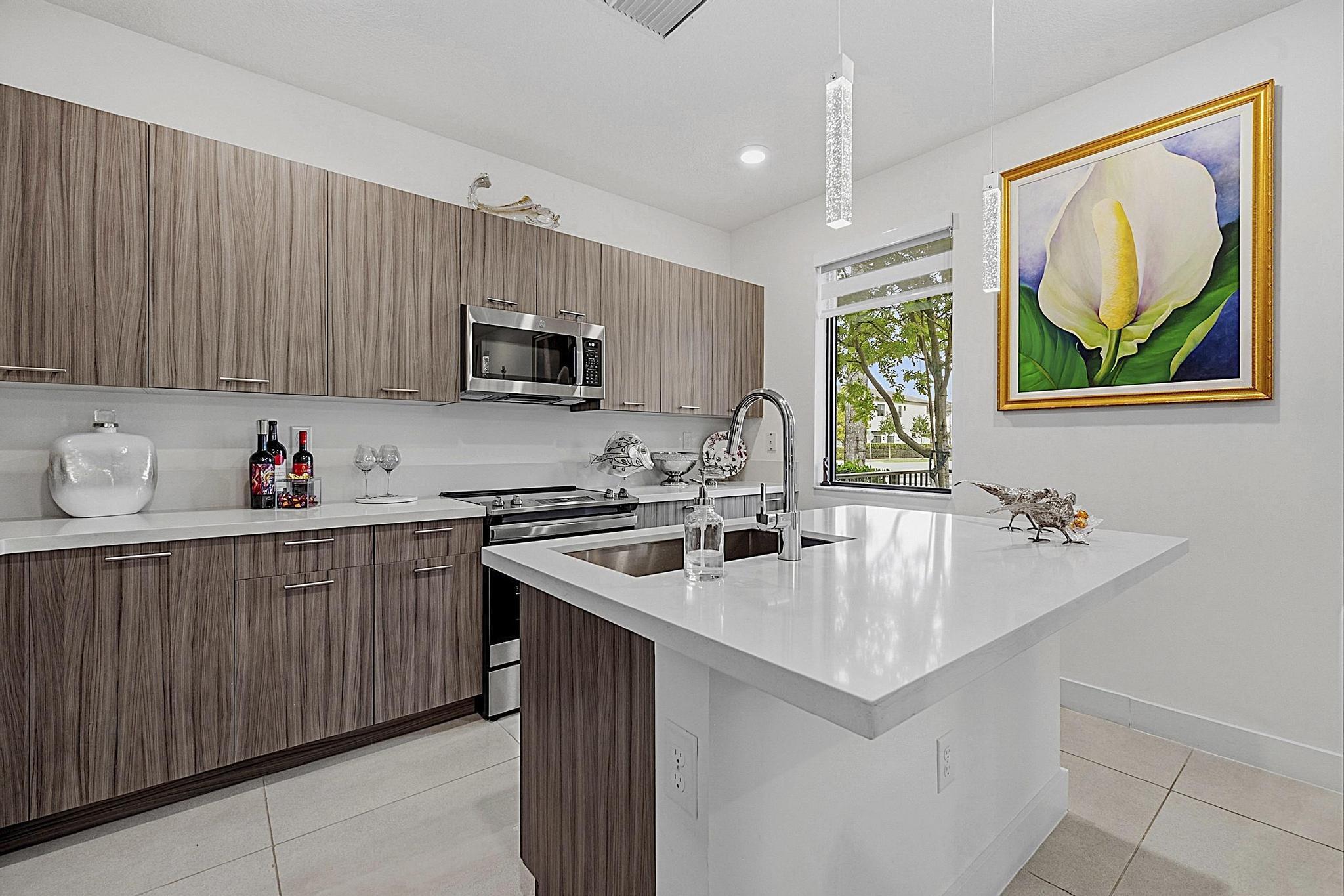 8321 Central Park Boulevard Property Photo 11
