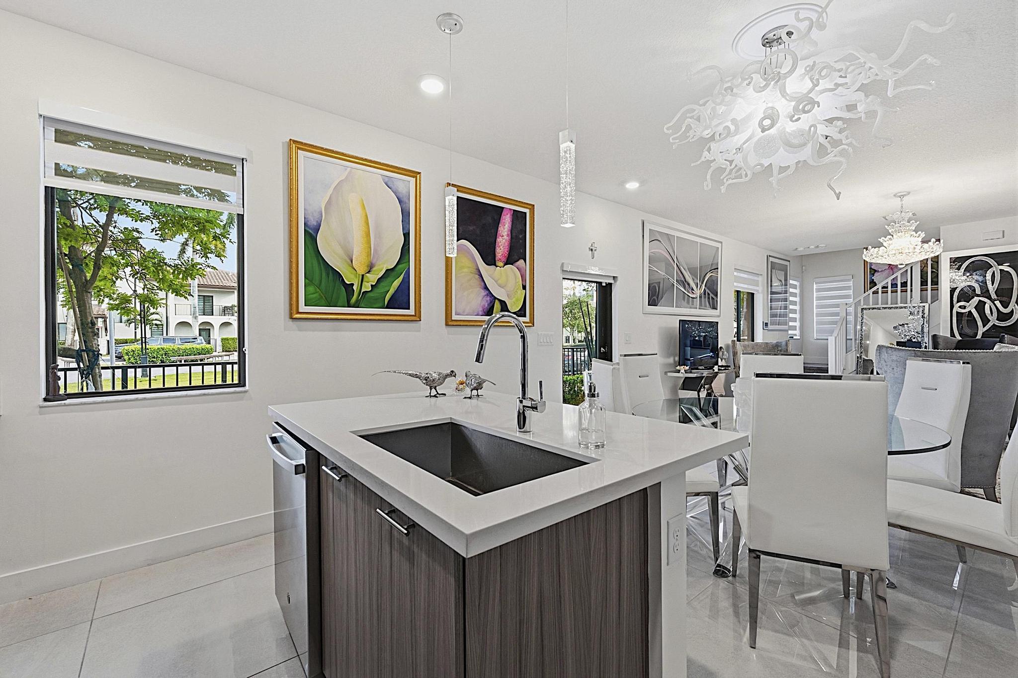 8321 Central Park Boulevard Property Photo 14