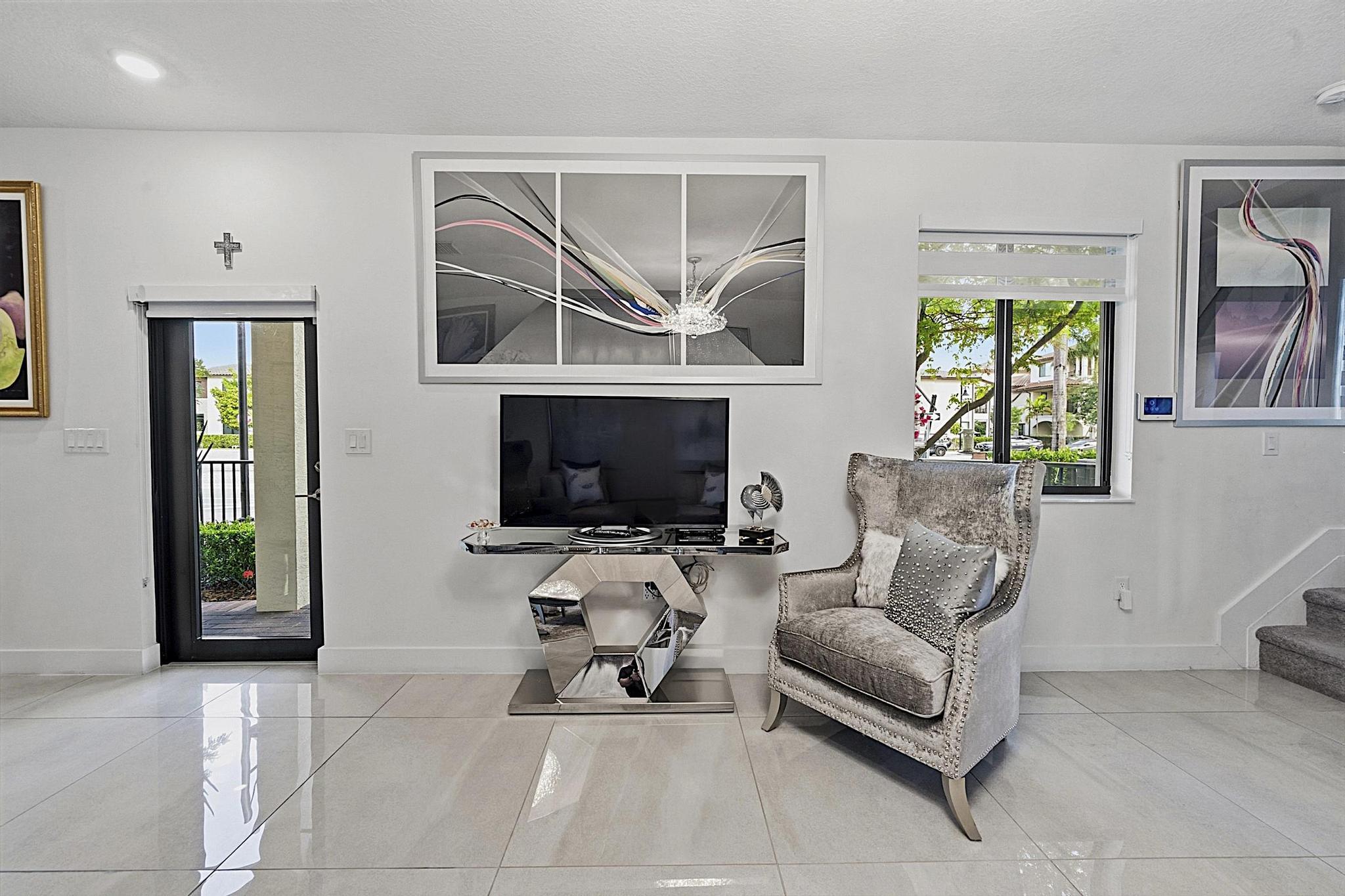 8321 Central Park Boulevard Property Photo 18