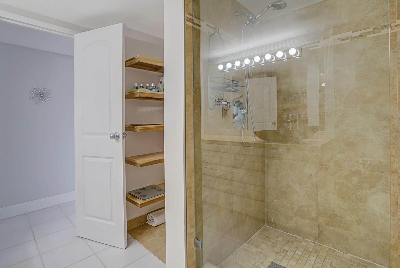 600 Parkview Drive 531 Property Photo 23