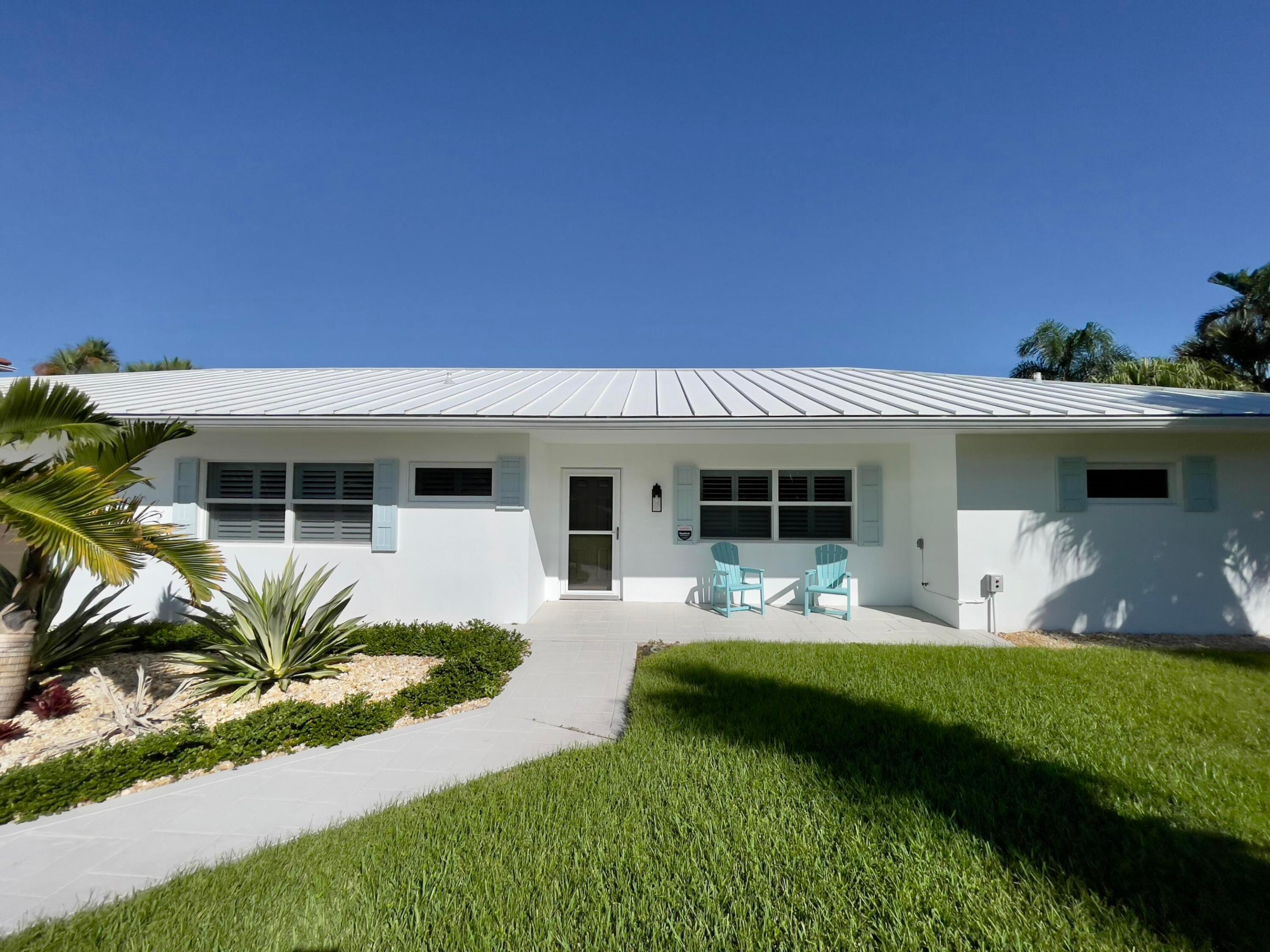 8585 Se Palm Street Property Photo 6