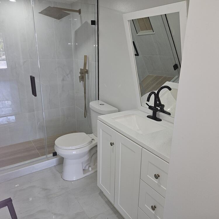 4164 Inverrary Drive 102 Property Photo 11